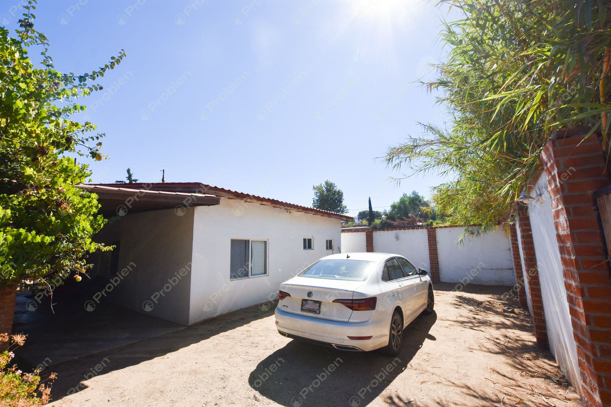 Casa en Renta en Valle de Guadalupe – 2 Recámaras, Amueblada y con Patio