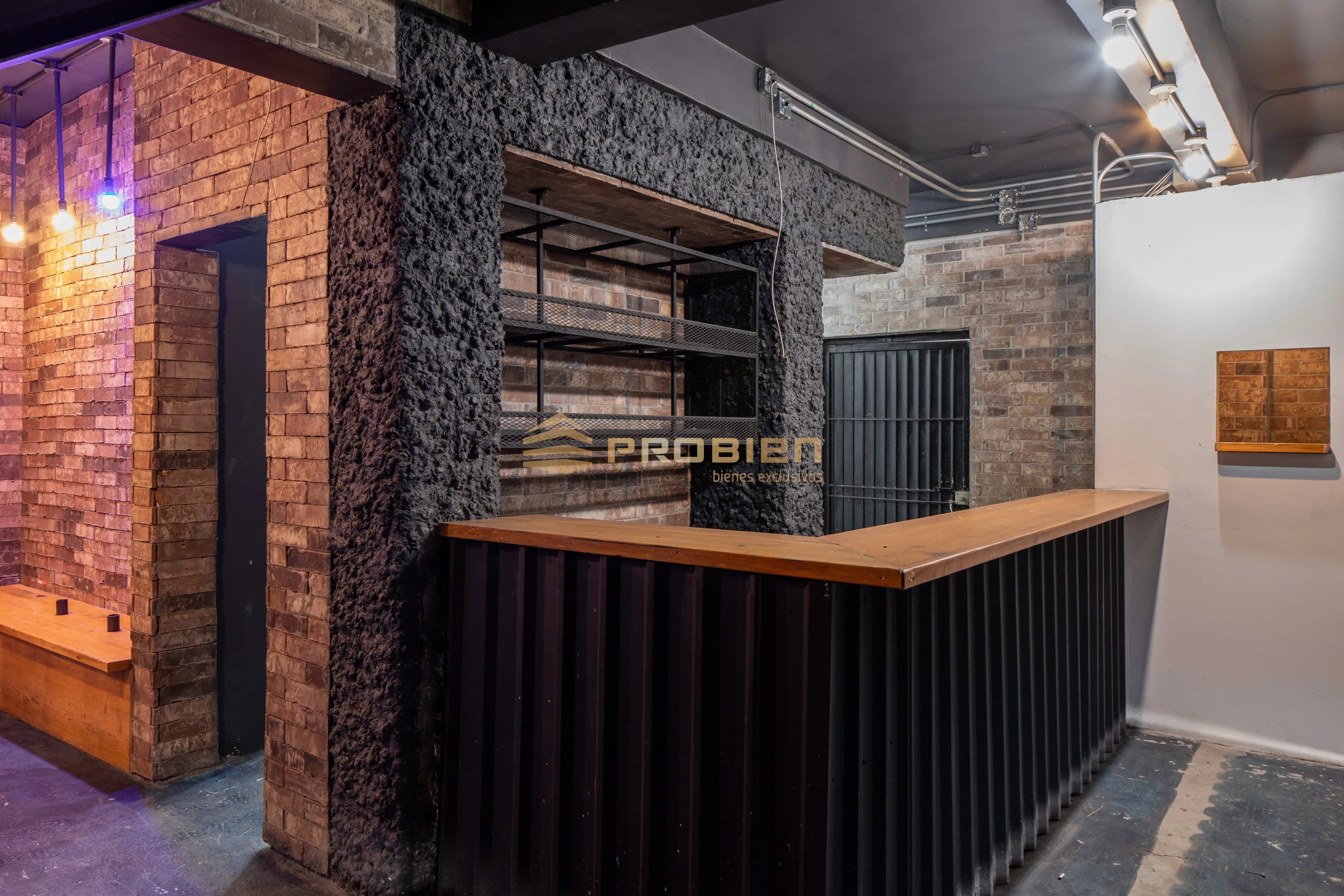 Local en Venta / Renta en Zona Rio - Plaza Fiesta