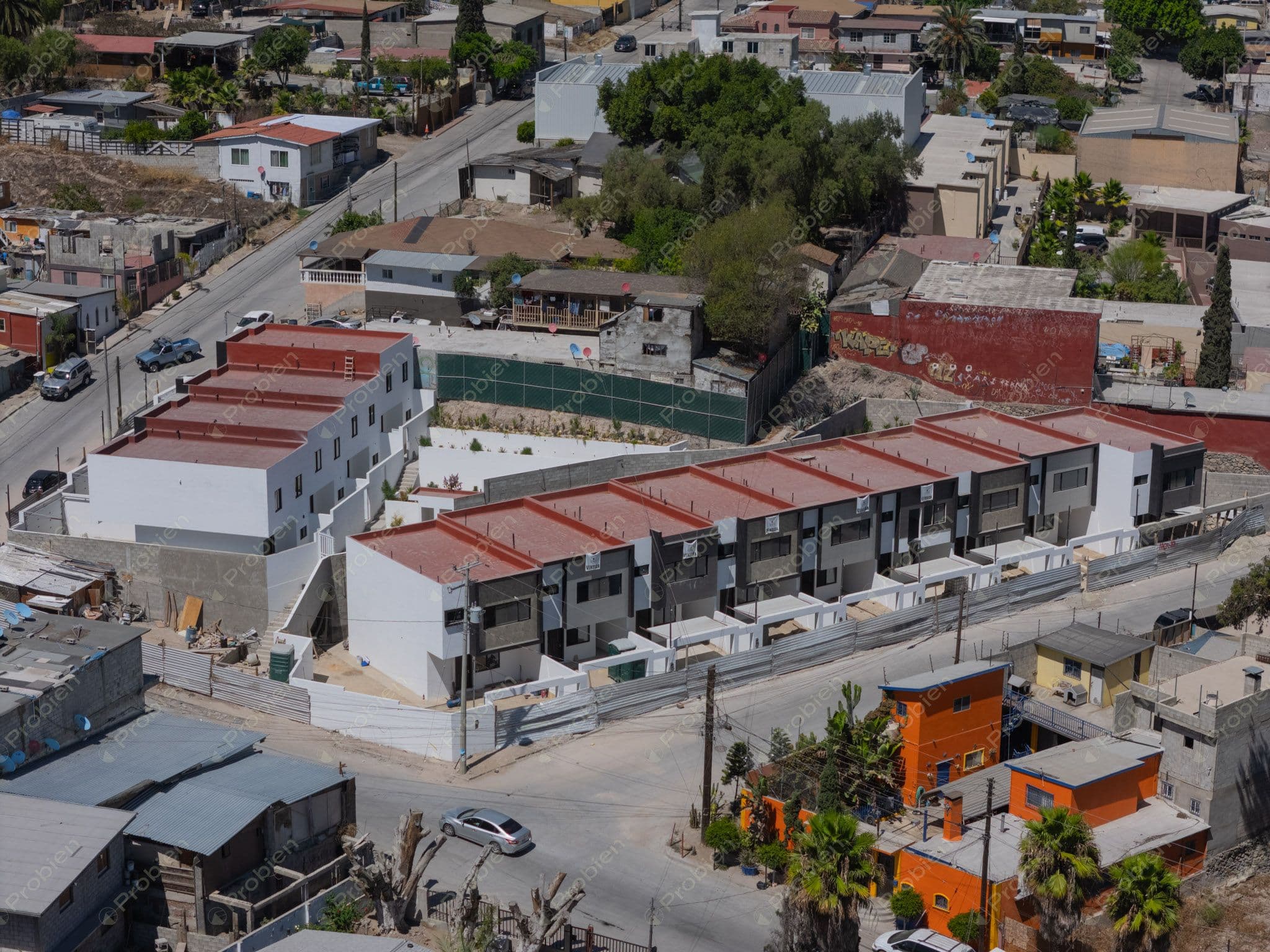 Casas en Venta en Pino Real – 3 Recámaras, 2 Niveles y Excelente Ubicación