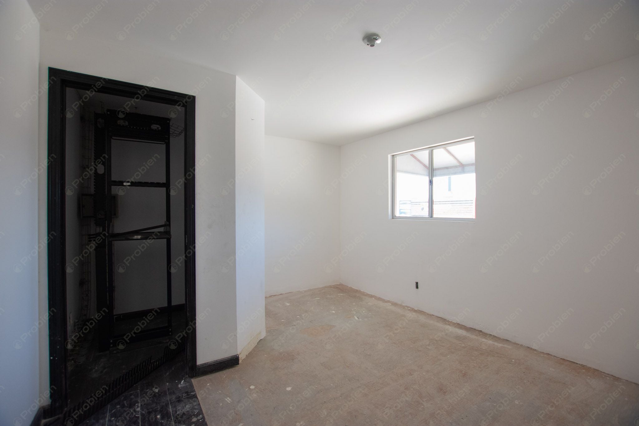 Terreno en Renta con Oficinas y Área de Verificación en Blvd. Casa Blanca – 1,133 m² - Foto 11 de 16