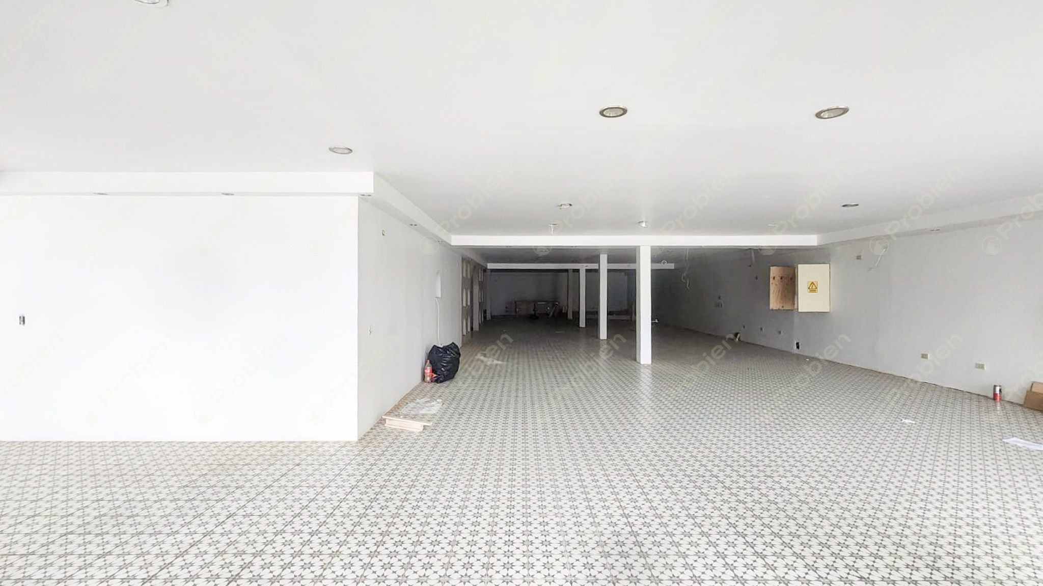 Bodega o Local Comercial en Venta / Renta - Blvd. Agua Caliente - Foto 4 de 11