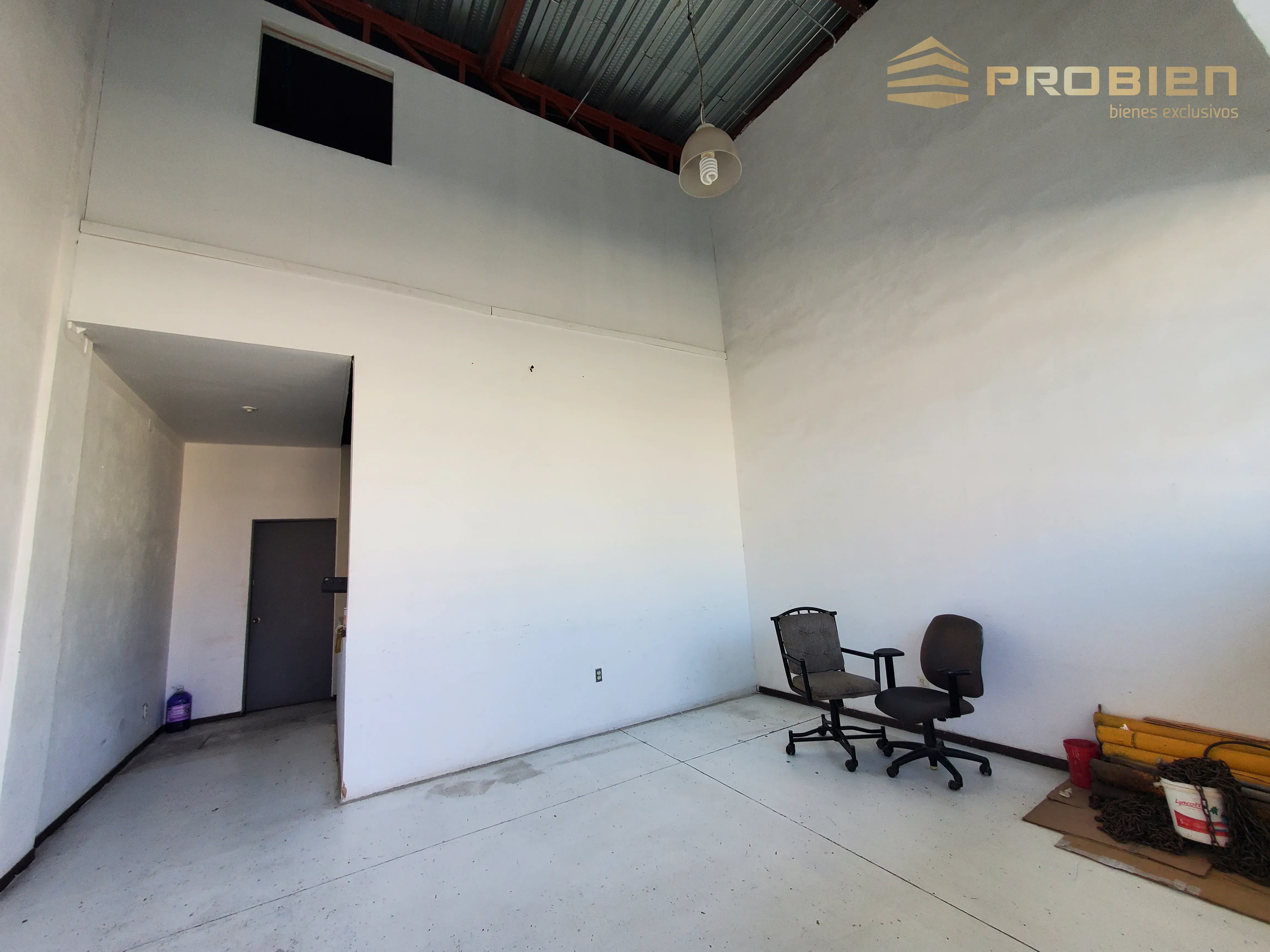 Plaza comercial en renta- Col. Aeropuerto (Plaza Aeropuerto) - Foto 9 de 11