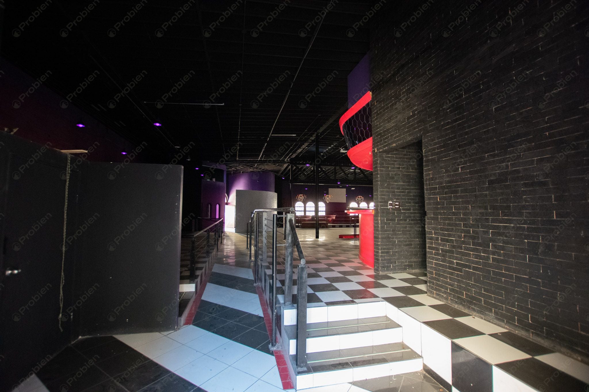 Local Comercial en Renta en El Foro – Zona Centro Tijuana, 980 m² en el Icónico Palacio Jai Alai - Foto 19 de 30