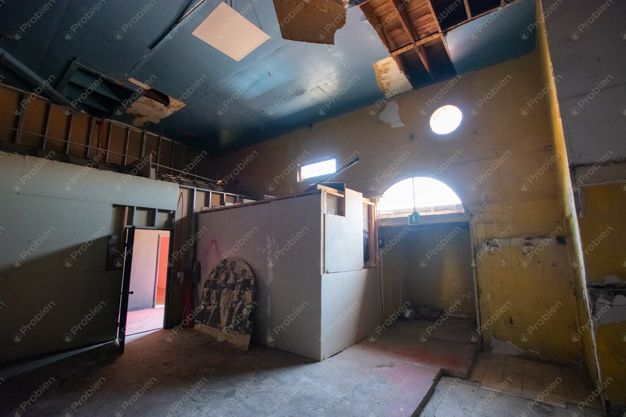 Local Comercial en Renta en El Foro – Zona Centro Tijuana, 980 m² en el Icónico Palacio Jai Alai - Foto 27 de 30