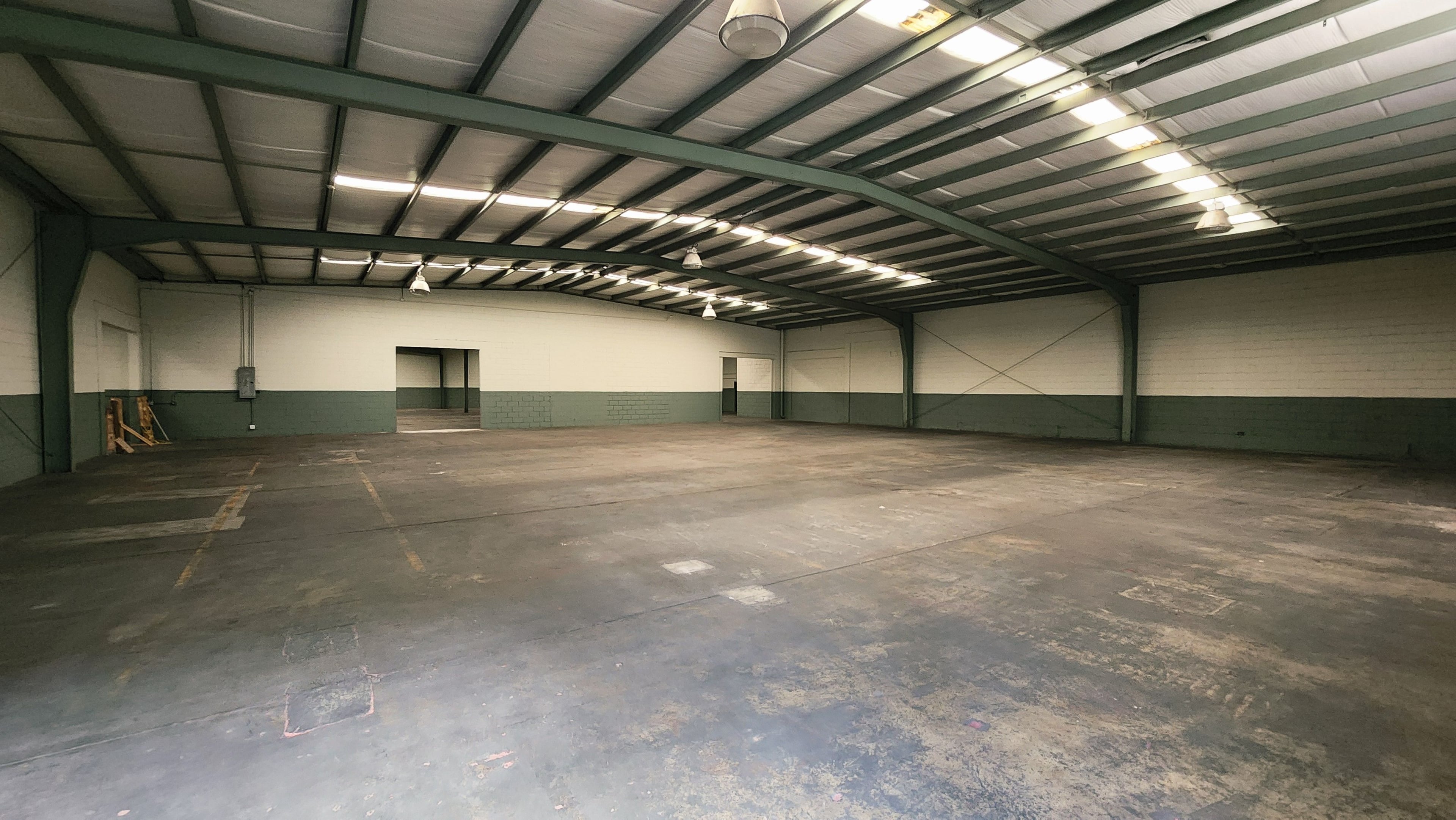 Bodega de 1,923 m² en Renta – Parque Industrial Cibac con Oficinas y Muelle - Foto 11 de 20