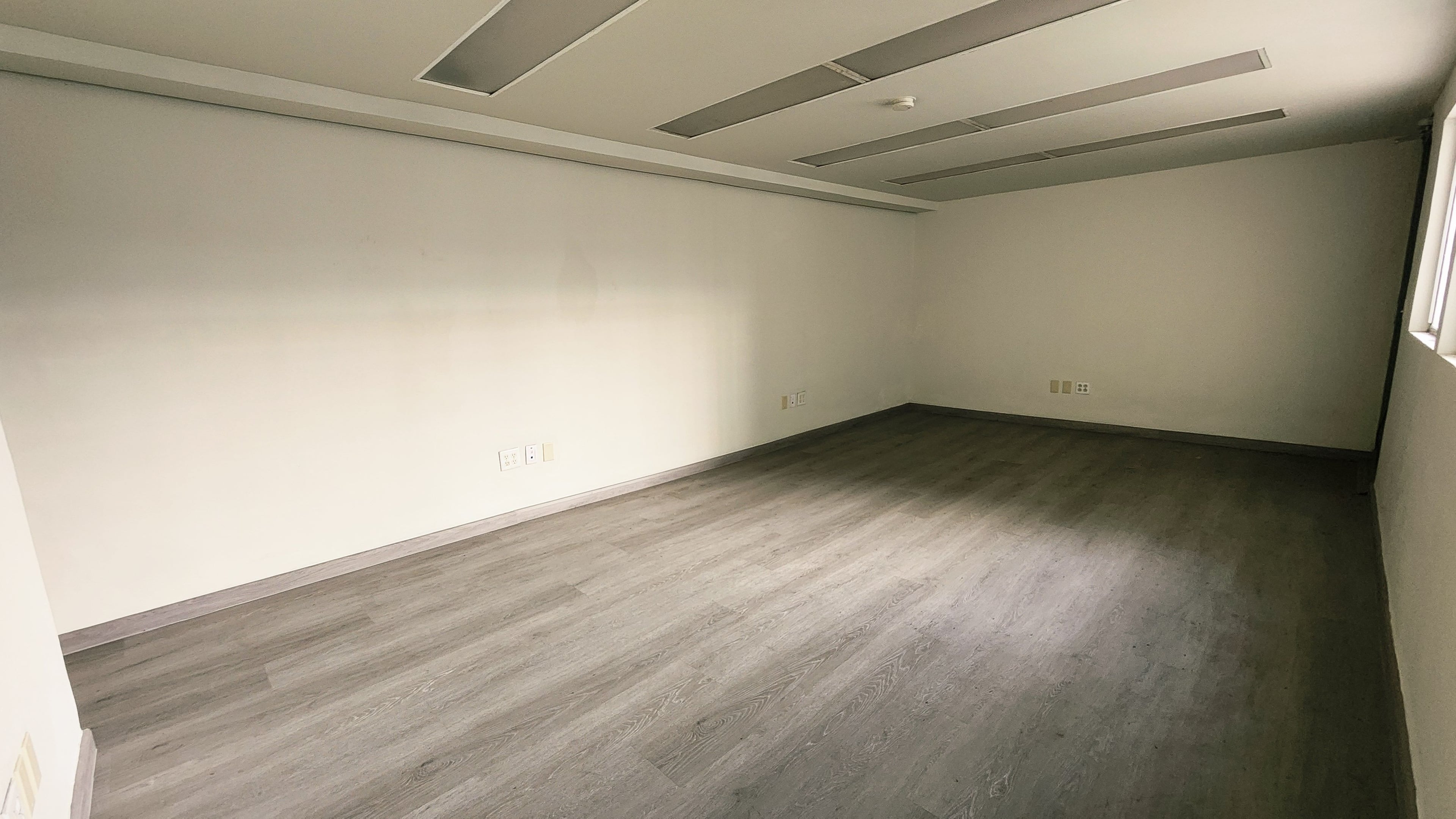 Bodega de 1,923 m² en Renta – Parque Industrial Cibac con Oficinas y Muelle - Foto 6 de 20