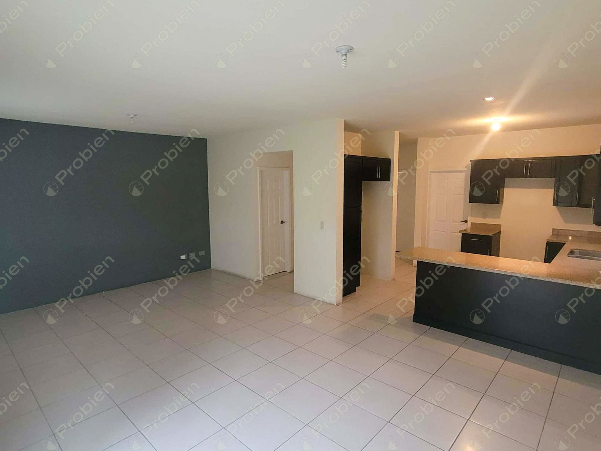 Casa en renta de 3 recámaras en Otay Lago junto al Parque de la Amistad - Foto 3 de 19