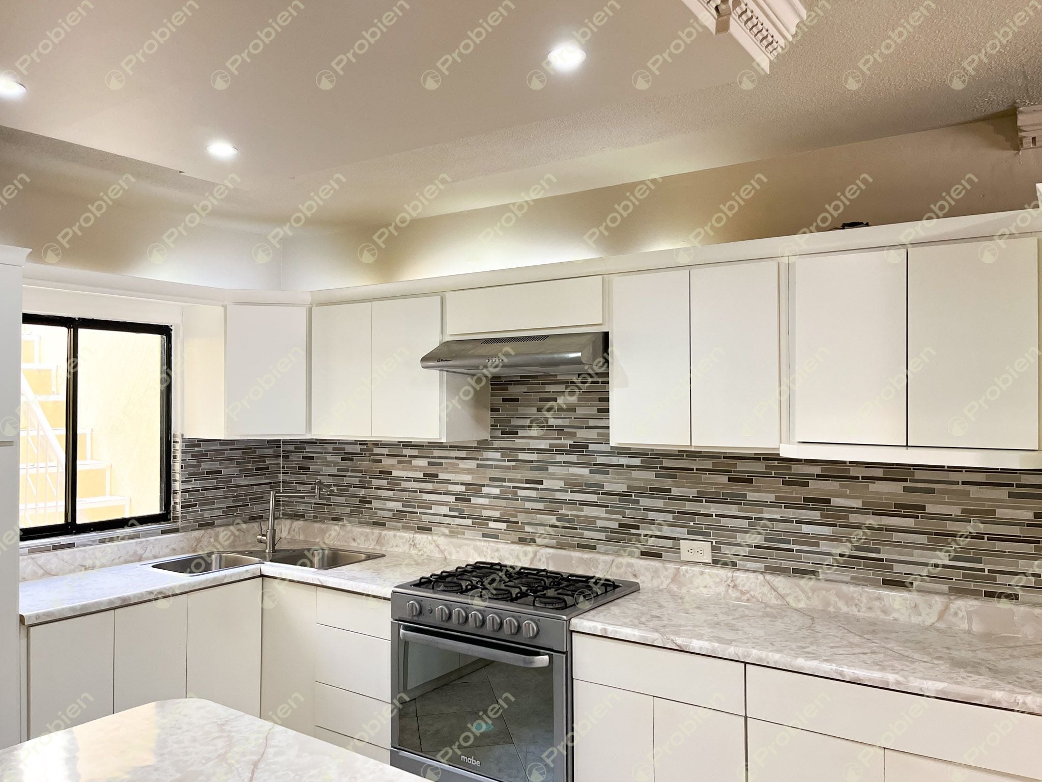 Casa en Renta en Playas de Tijuana Sección El Dorado con Paneles Solares y 4 Recámaras - Foto 5 de 15