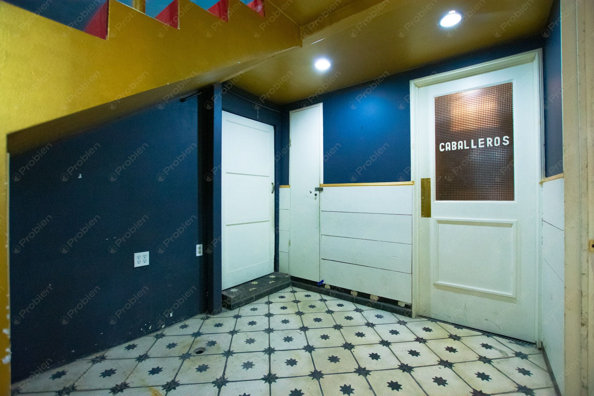 Local Comercial en Renta en Avenida Revolución – ¡Ubicación Estratégica! - Foto 13 de 22