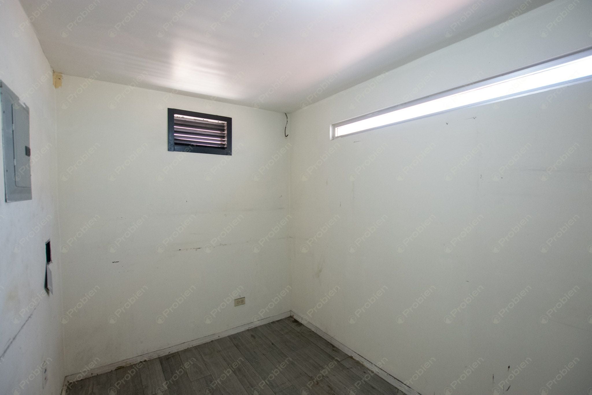 Local Comercial en Renta en Avenida Revolución – ¡Ubicación Estratégica! - Foto 21 de 22