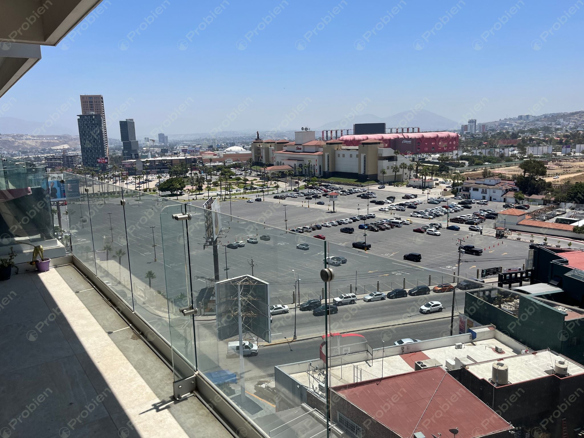 Departamento en Venta en Levant Campestre – 3 Recámaras, Vista al Estadio y Amenidades de Lujo - Foto 1 de 36