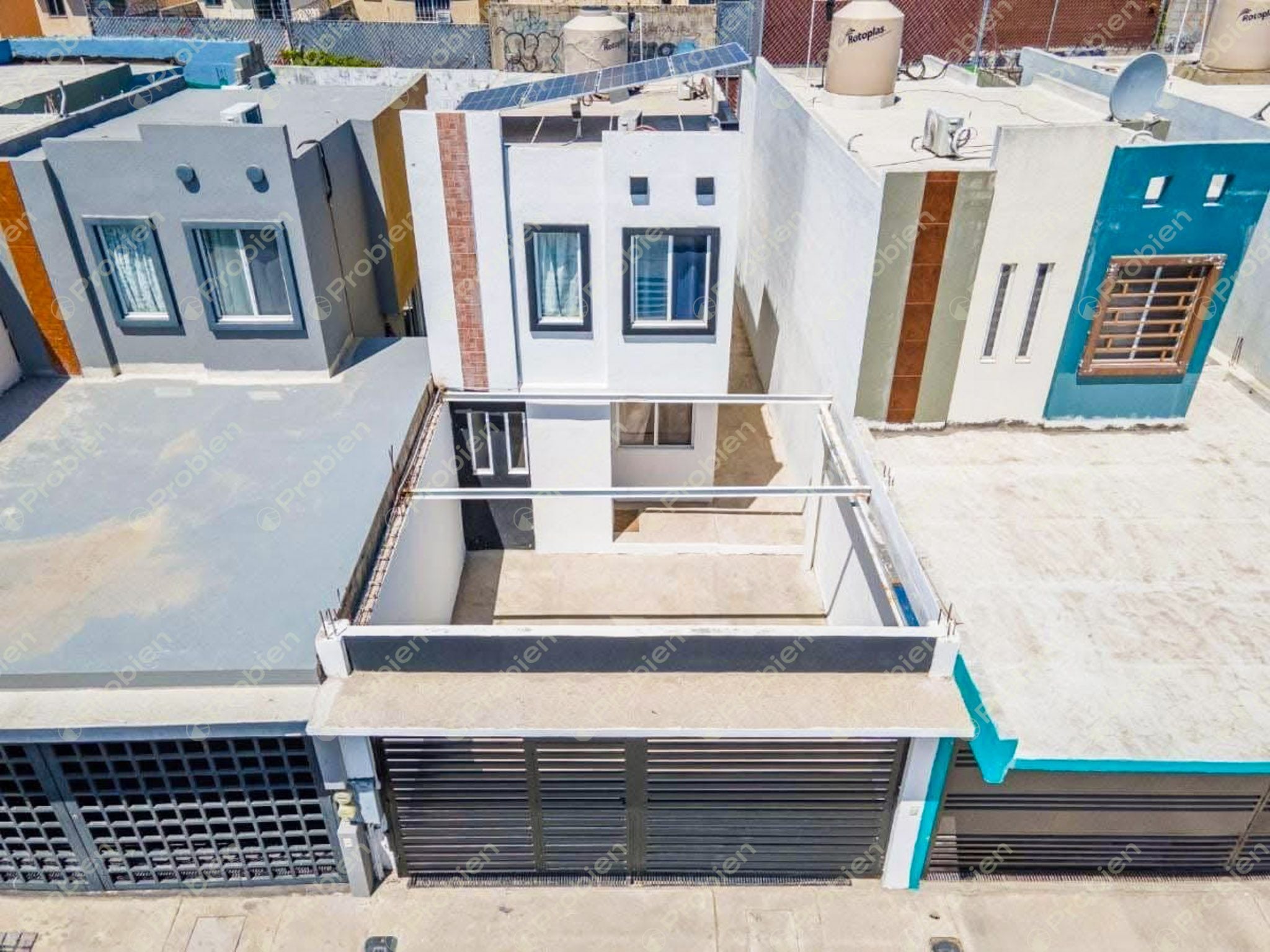 Casa en Renta en La Presa – Privada con Seguridad y Paneles Solares - Foto 1 de 11
