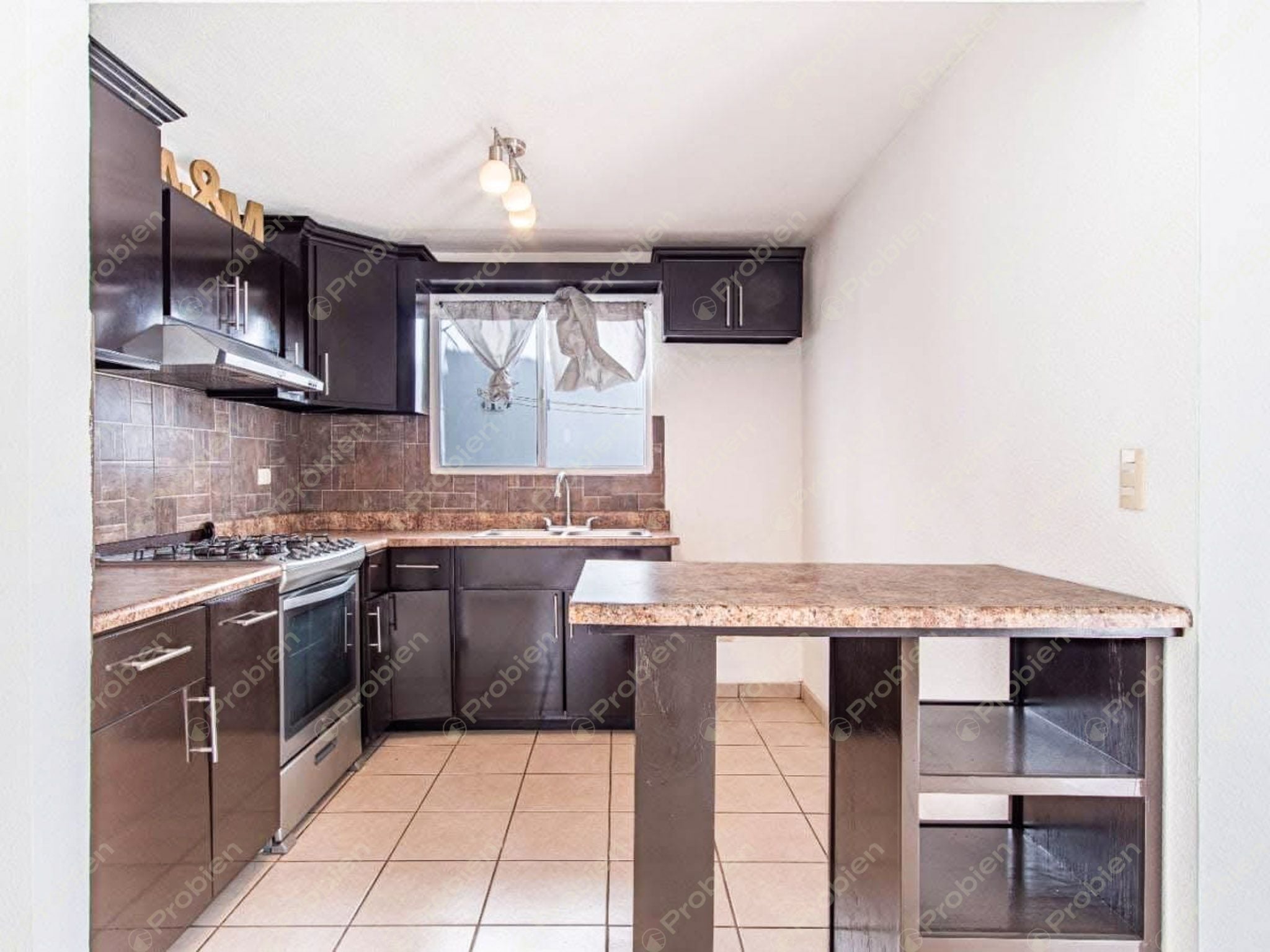 Casa en Renta en La Presa – Privada con Seguridad y Paneles Solares - Foto 10 de 11