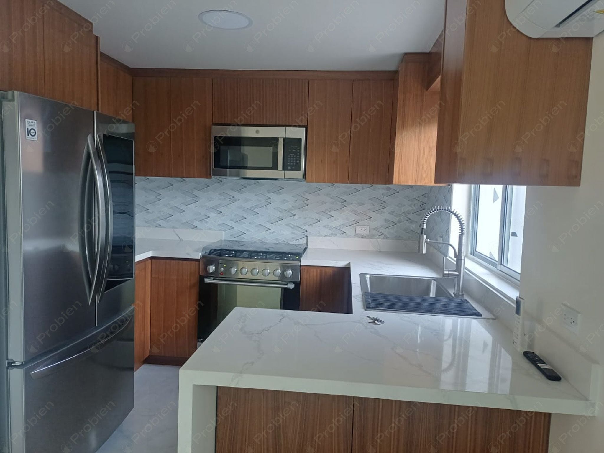 Casa Moderna en Renta 100% Equipada en Las Plazas – Lista para Estrenarse - Foto 5 de 11