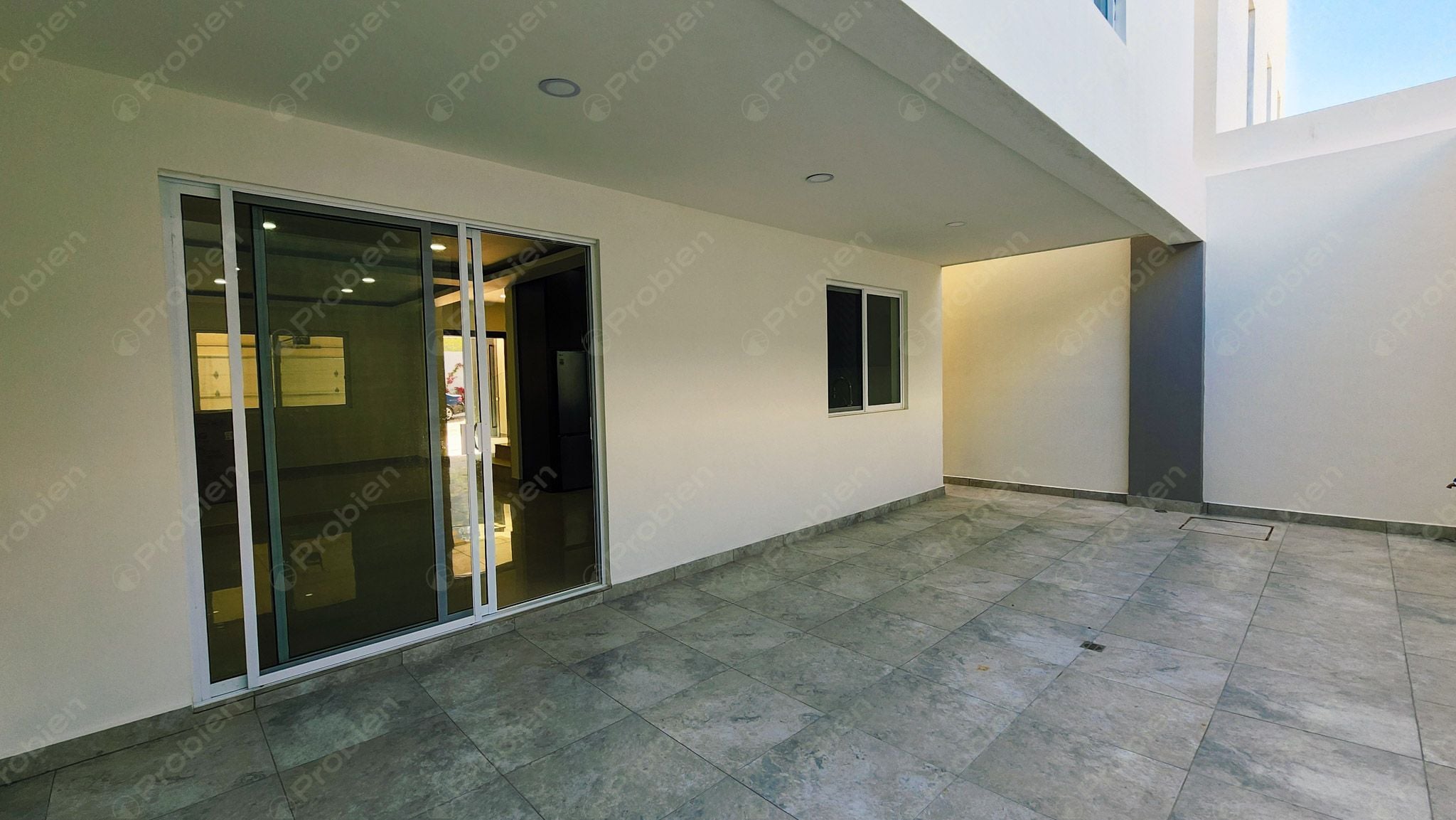 Casas en Venta en Hacienda Agua Caliente – Zona Dorada de Tijuana 3 Niveles - Foto 8 de 29