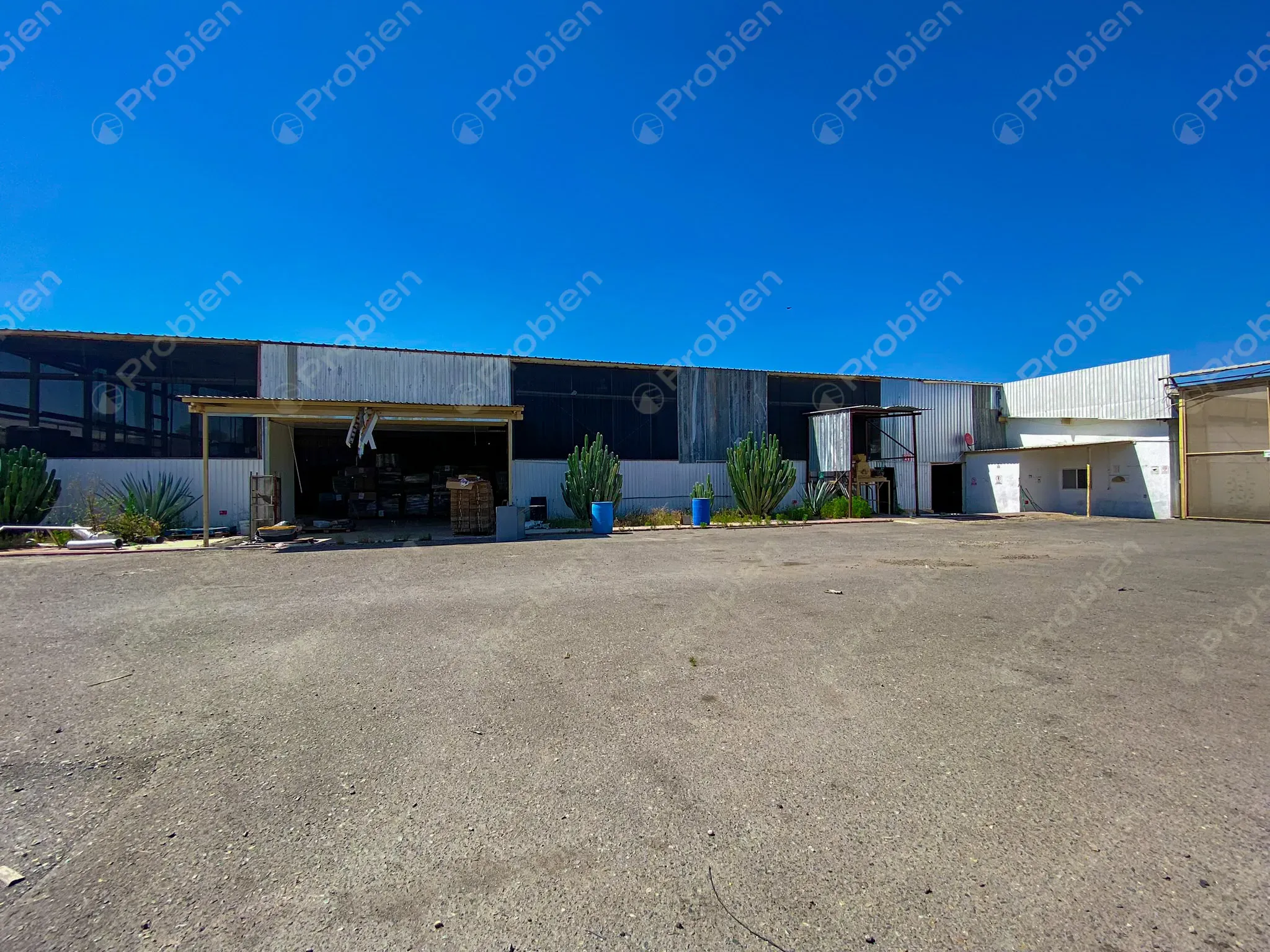 Bodega en Venta - En Valle de las Palmas - Foto 6 de 27