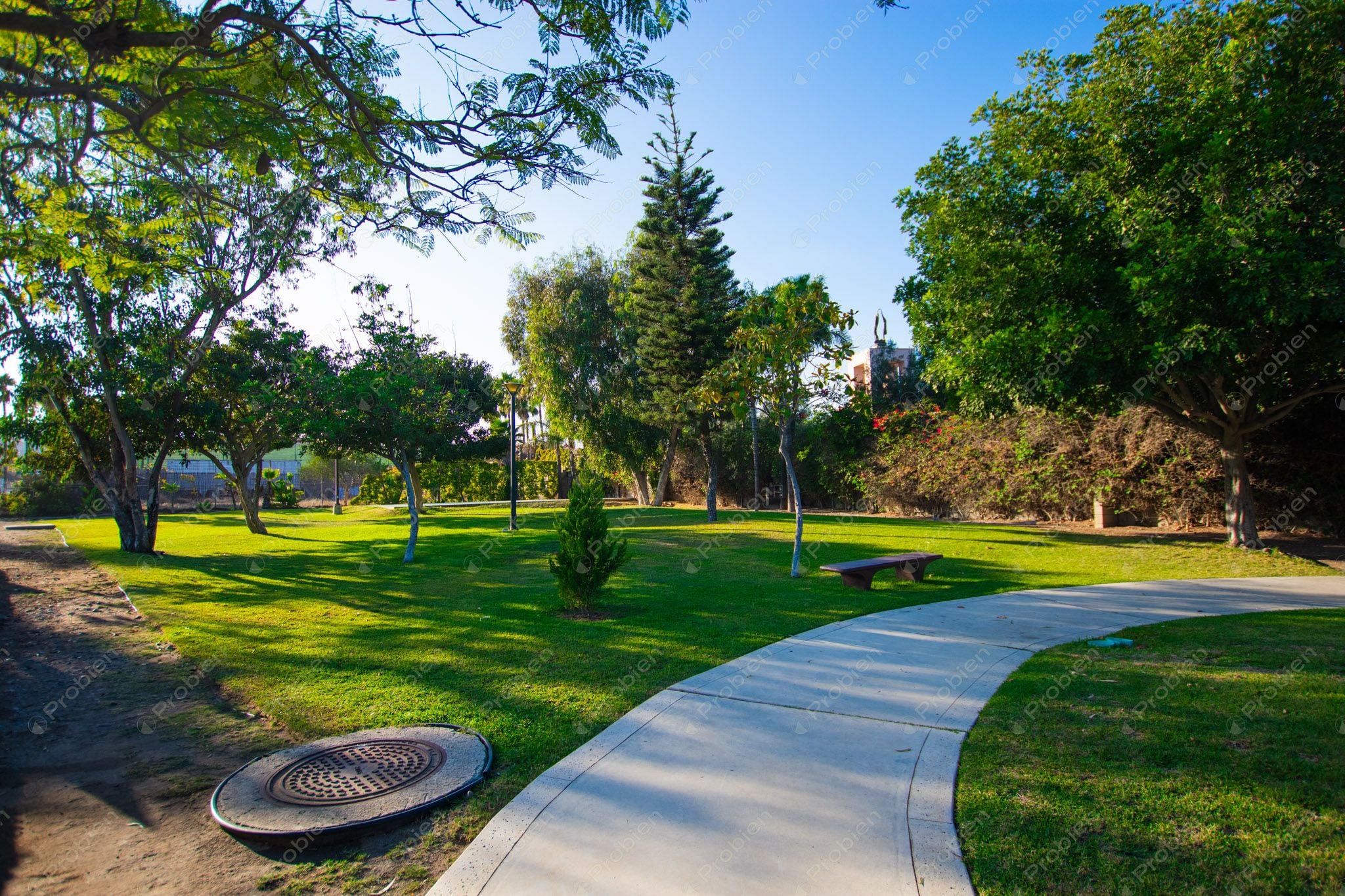 Casa en Venta en Puerta de Hierro – Estilo Californiano en Privada Exclusiva - Foto 26 de 27