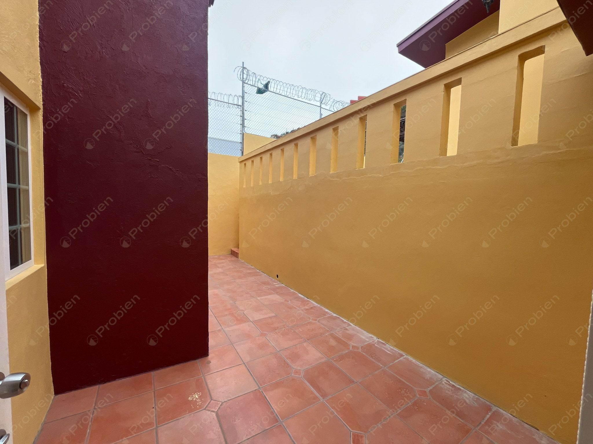 Casa en venta con Vista al Mar en Villamar – 4 Recámaras, Terraza y Patio con Pérgola - Foto 17 de 30