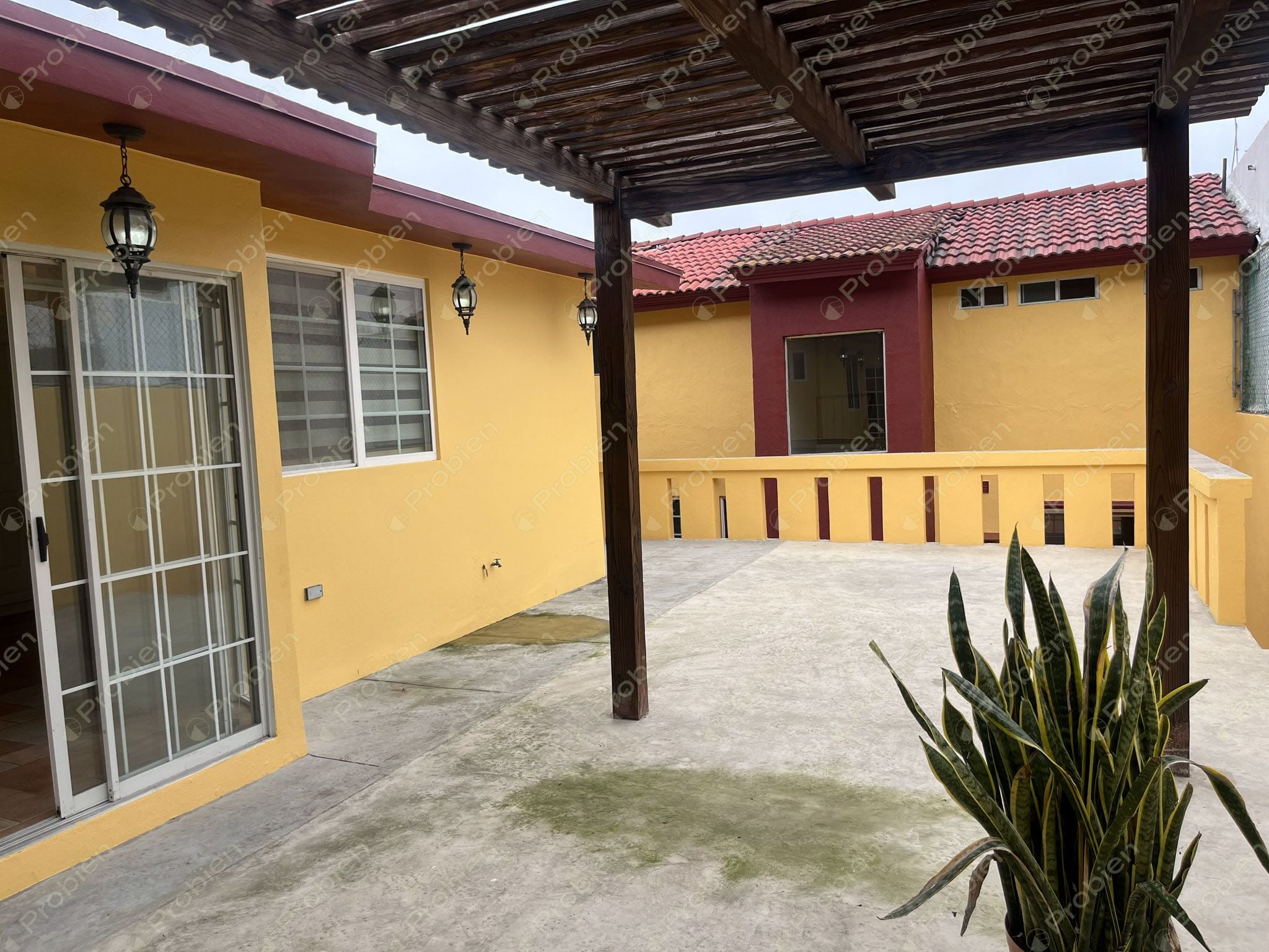 Casa en venta con Vista al Mar en Villamar – 4 Recámaras, Terraza y Patio con Pérgola - Foto 26 de 30