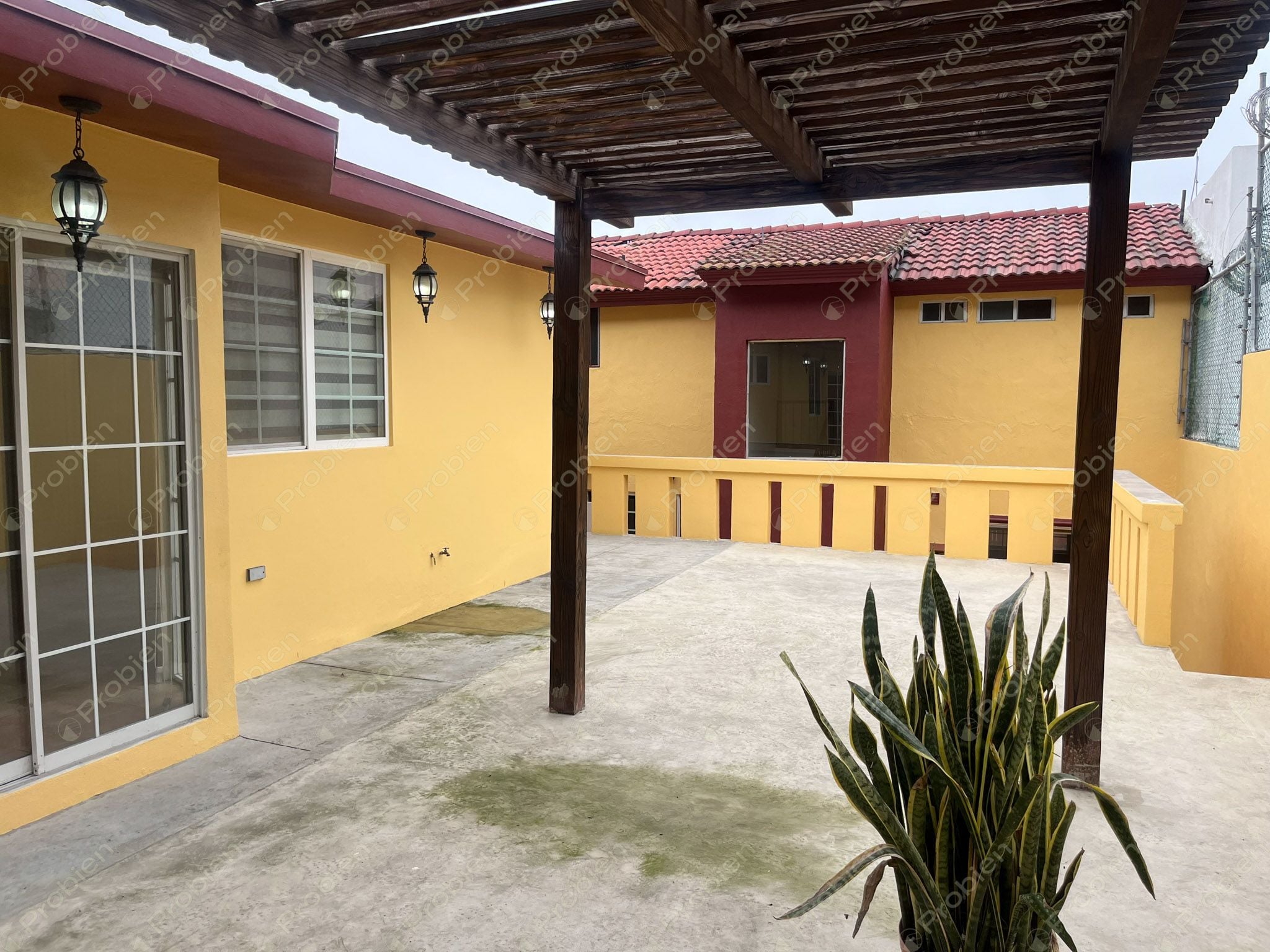 Casa en venta con Vista al Mar en Villamar – 4 Recámaras, Terraza y Patio con Pérgola - Foto 27 de 30