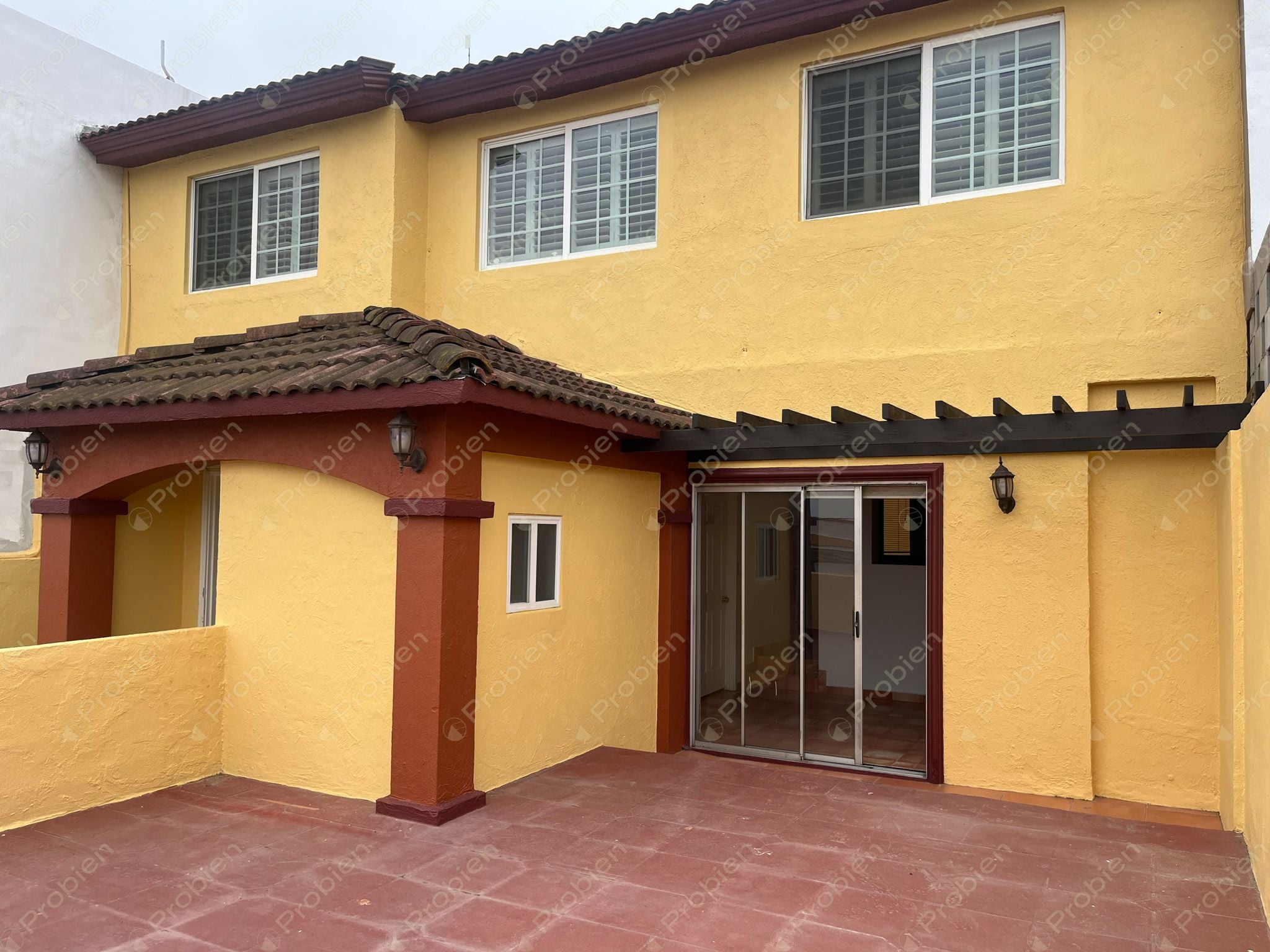 Casa en venta con Vista al Mar en Villamar – 4 Recámaras, Terraza y Patio con Pérgola - Foto 8 de 30