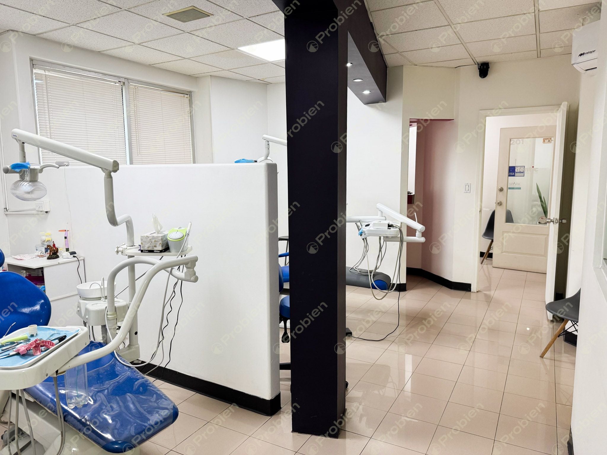 Edificio en Venta en Zona Centro de Tijuana – 8 Consultorios, Estacionamiento y Penthouse - Foto 8 de 18