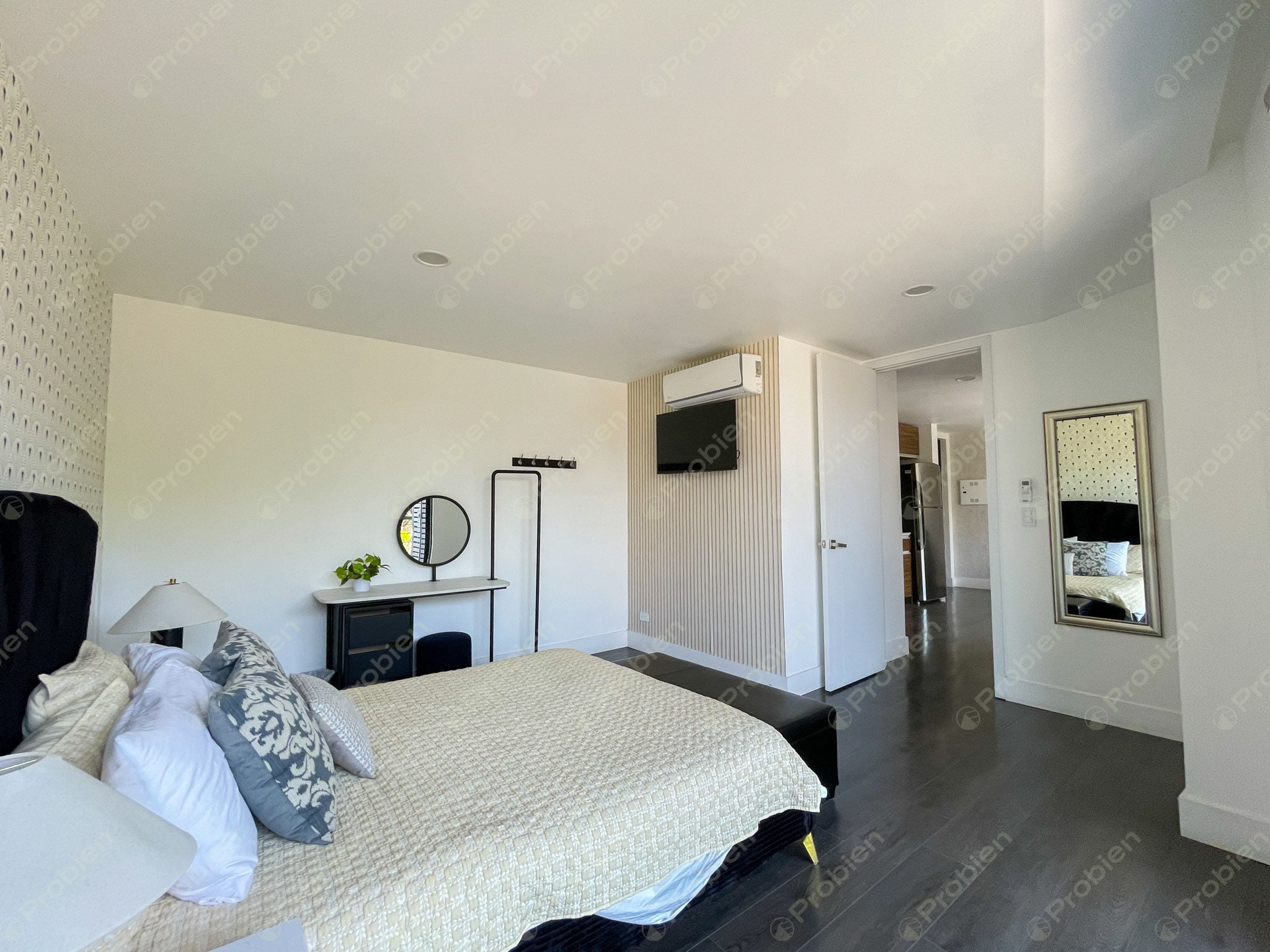 Departamento en Venta Amueblado en Life by Cosmopolitan – Frente al Club Campestre - Foto 11 de 31