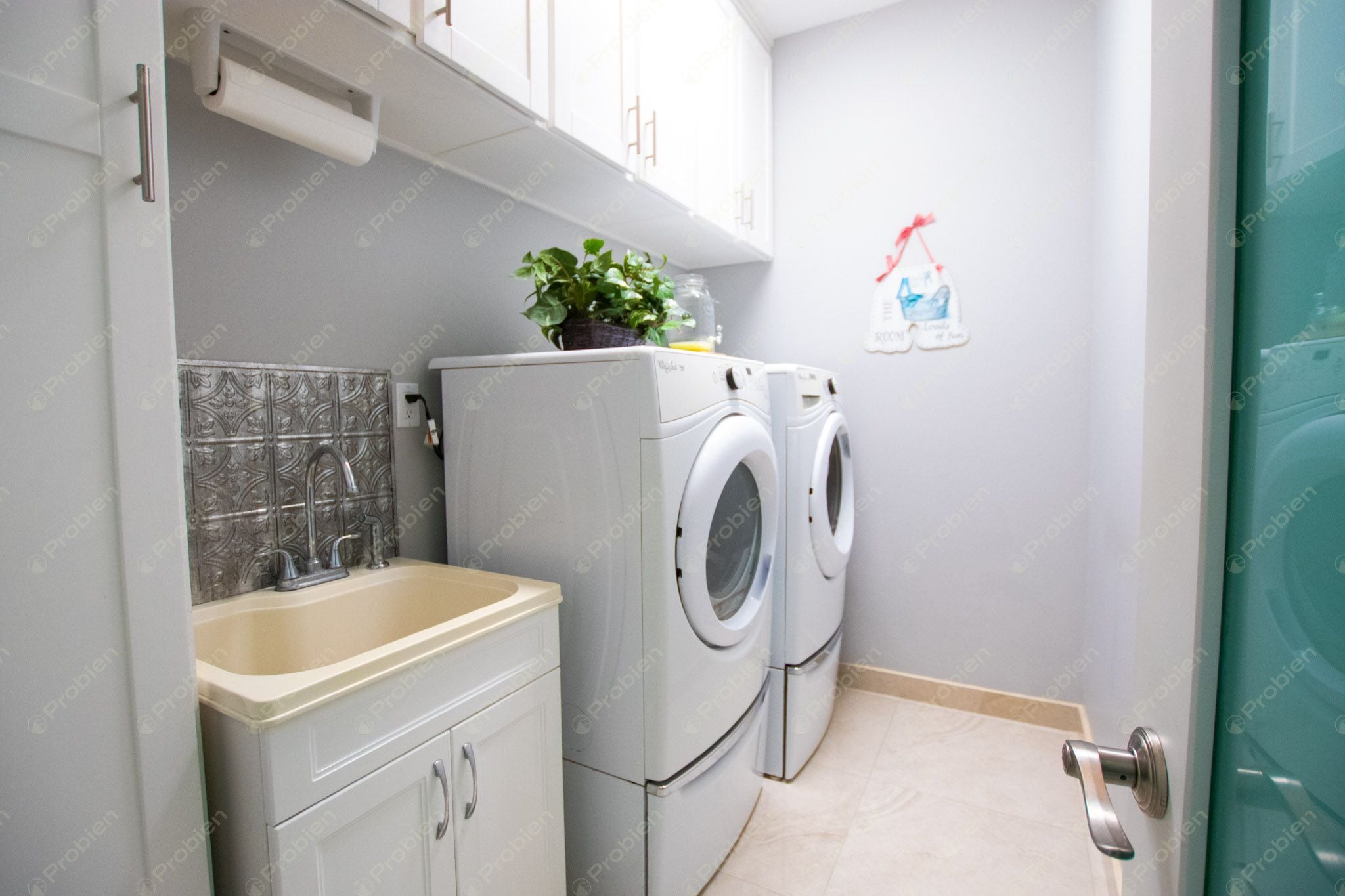 Casa de Lujo en Venta en San Marino – Vista al Mar, Elevador y Acabados Premium - Foto 19 de 36