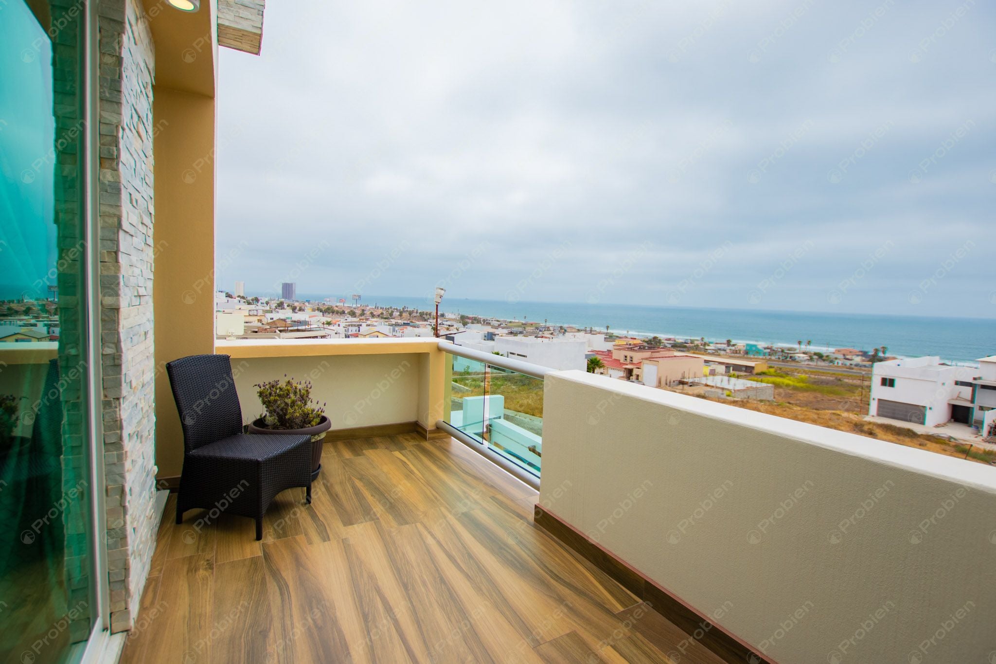 Casa de Lujo en Venta en San Marino – Vista al Mar, Elevador y Acabados Premium - Foto 21 de 36