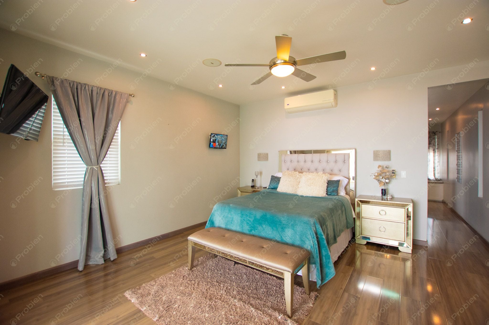 Casa de Lujo en Venta en San Marino – Vista al Mar, Elevador y Acabados Premium - Foto 24 de 36