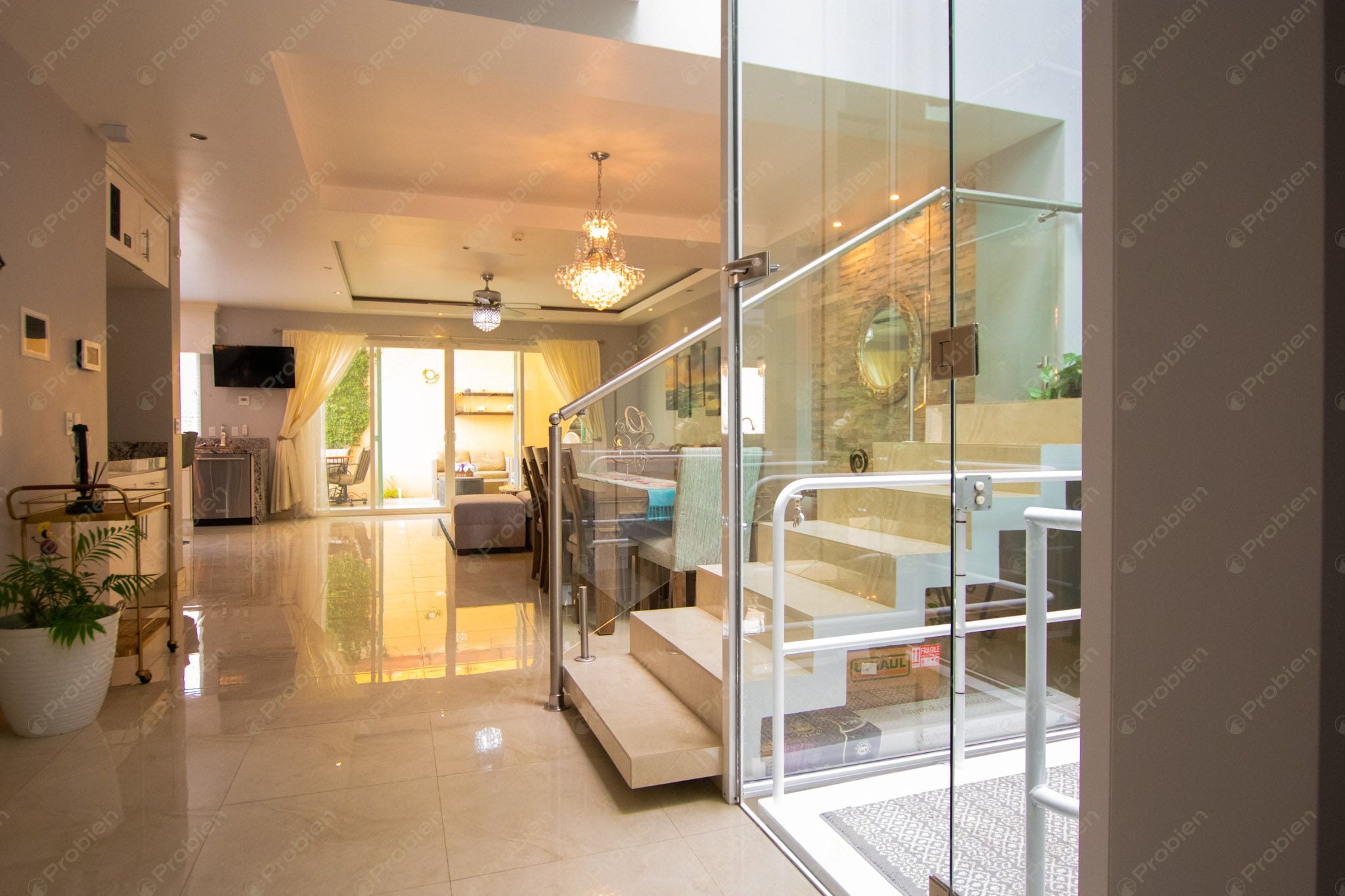 Casa de Lujo en Venta en San Marino – Vista al Mar, Elevador y Acabados Premium - Foto 5 de 36