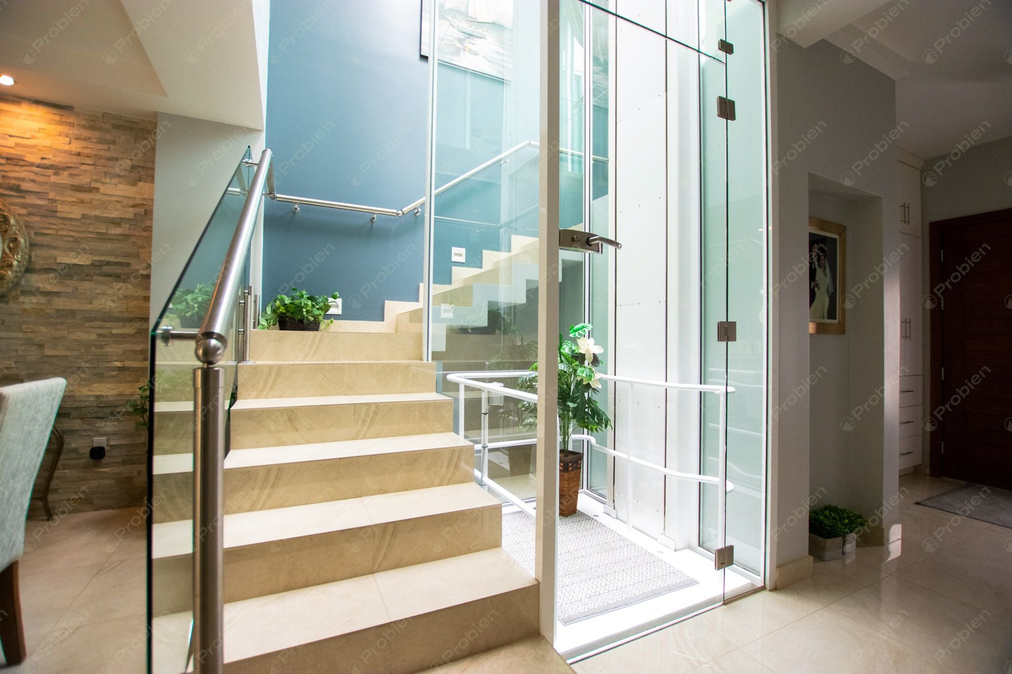 Casa de Lujo en Venta en San Marino – Vista al Mar, Elevador y Acabados Premium - Foto 6 de 36