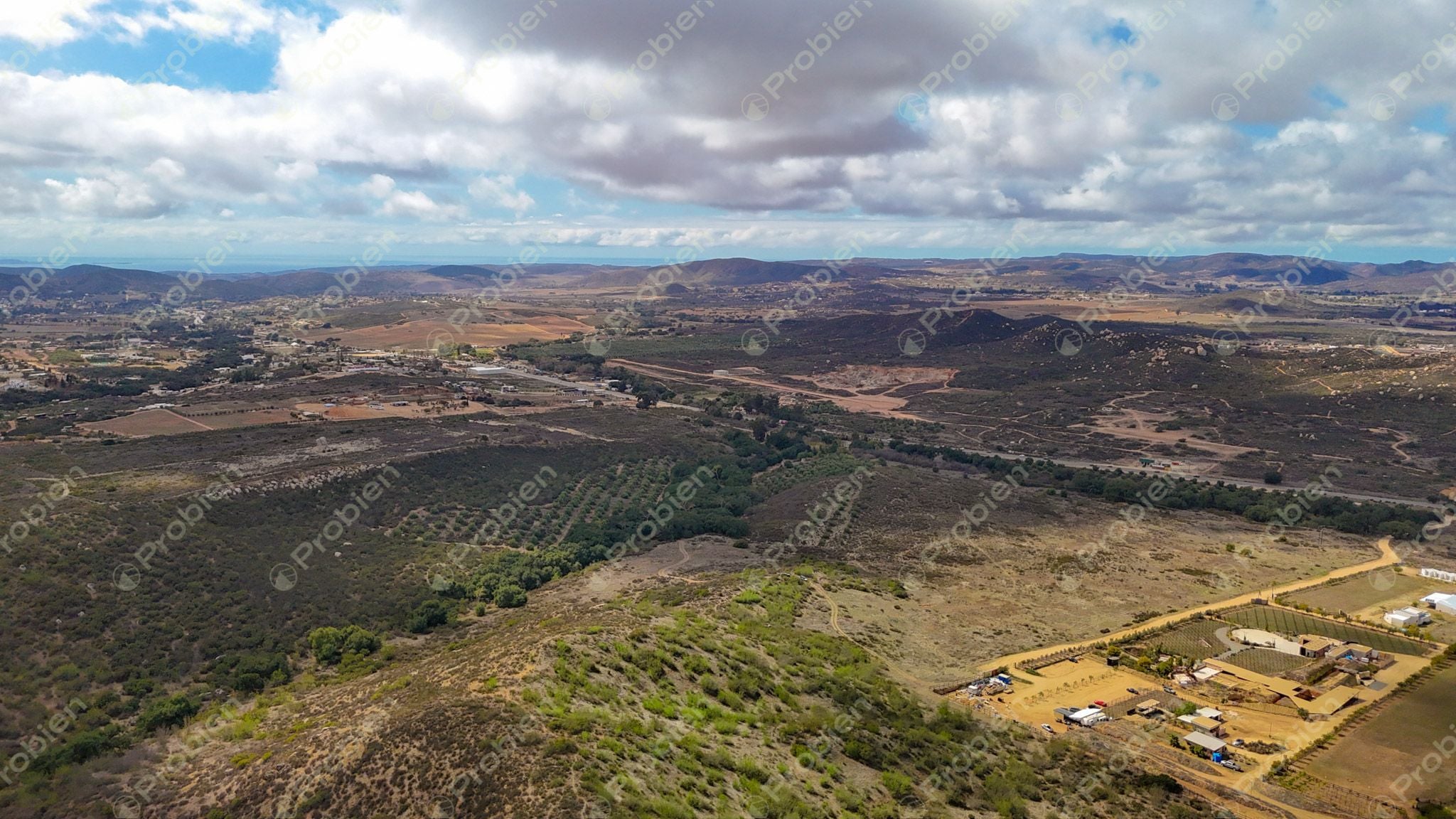 Terreno en Venta en el Valle de Guadalupe - Ideal para Desarrolladores - Foto 7 de 11