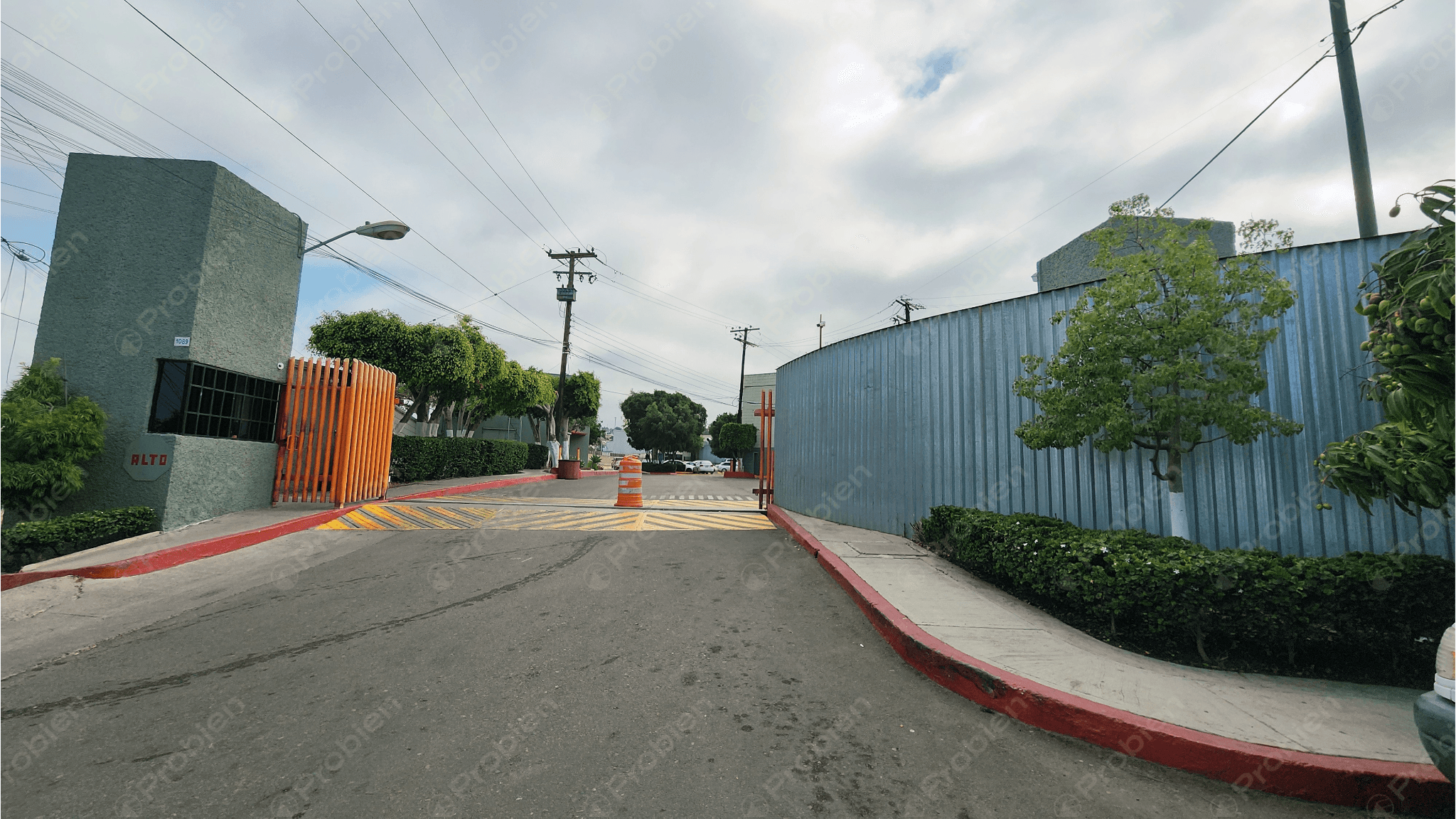 Bodega en Renta de 5,557 m² – Parque Industrial Cibac con Muelle para 4 Remolques - Foto 10 de 16