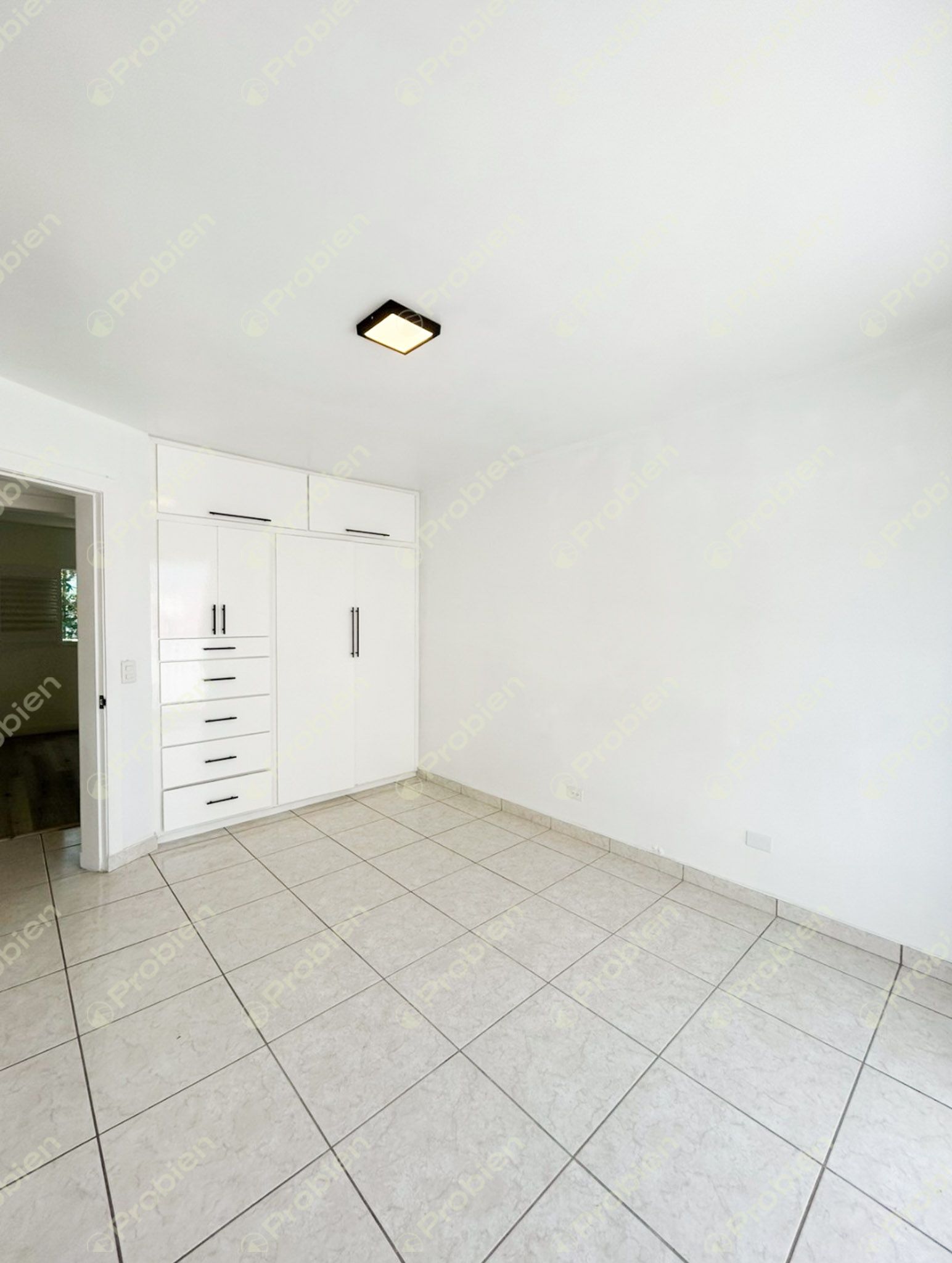 Casa en Venta en Playas de Tijuana – 3 Recámaras y 3 Estacionamientos - Foto 3 de 10