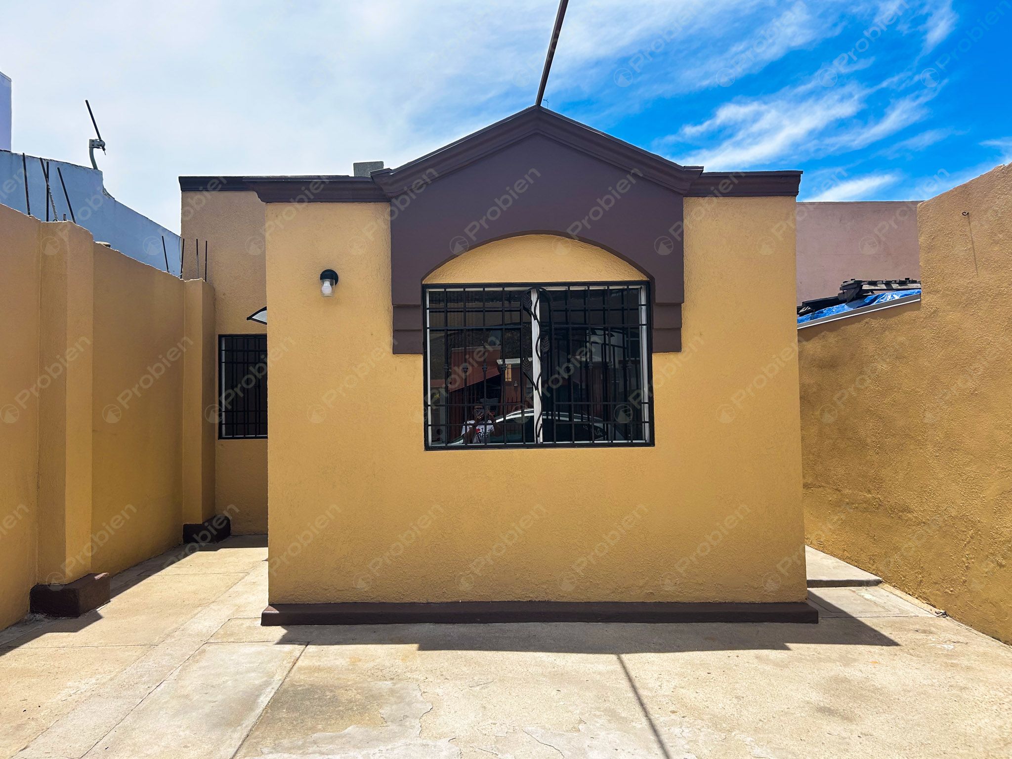 Casa Remodelada en Renta – Loma Bonita - Foto 1 de 16