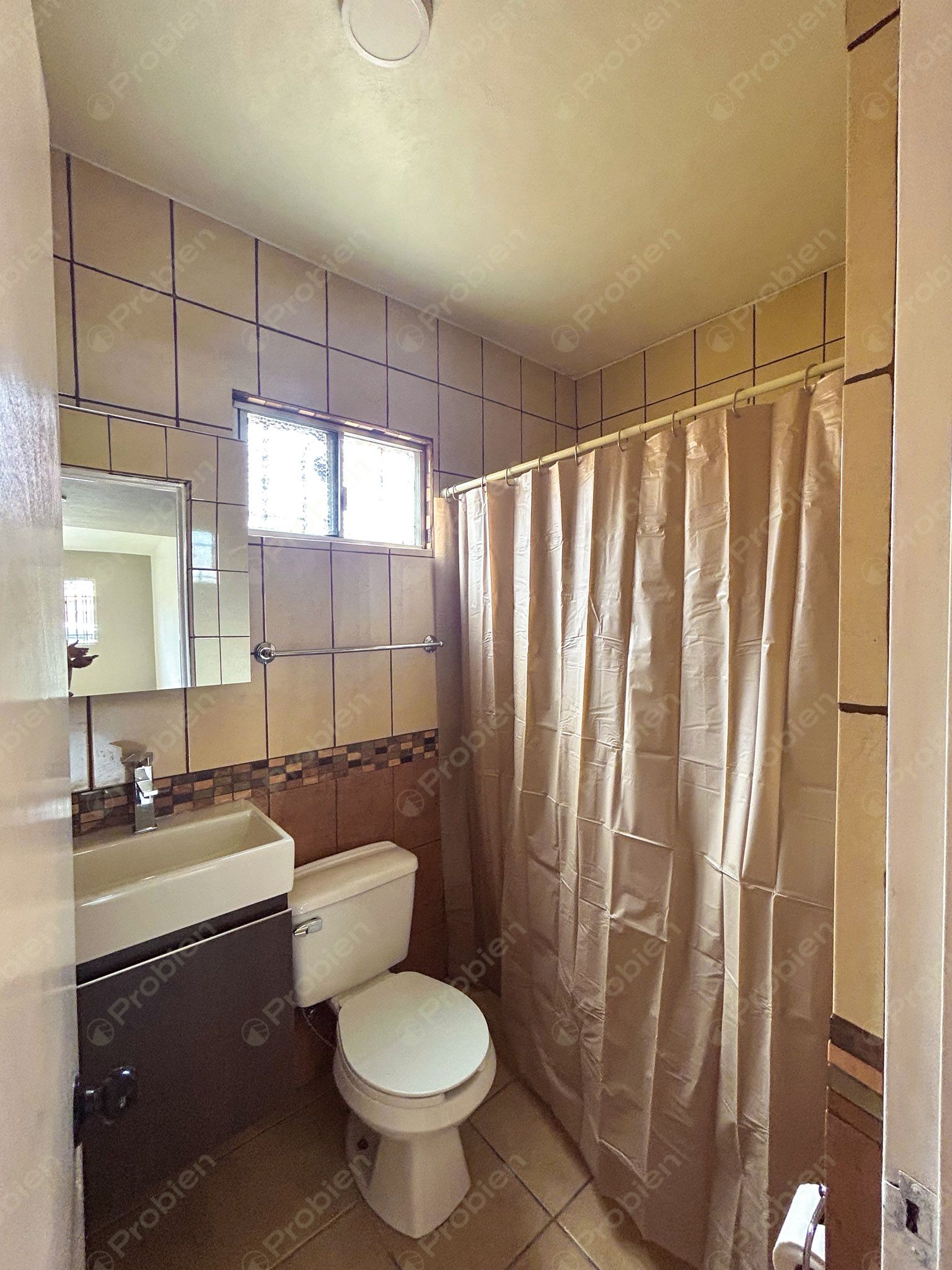 Casa Remodelada en Renta – Loma Bonita - Foto 10 de 16