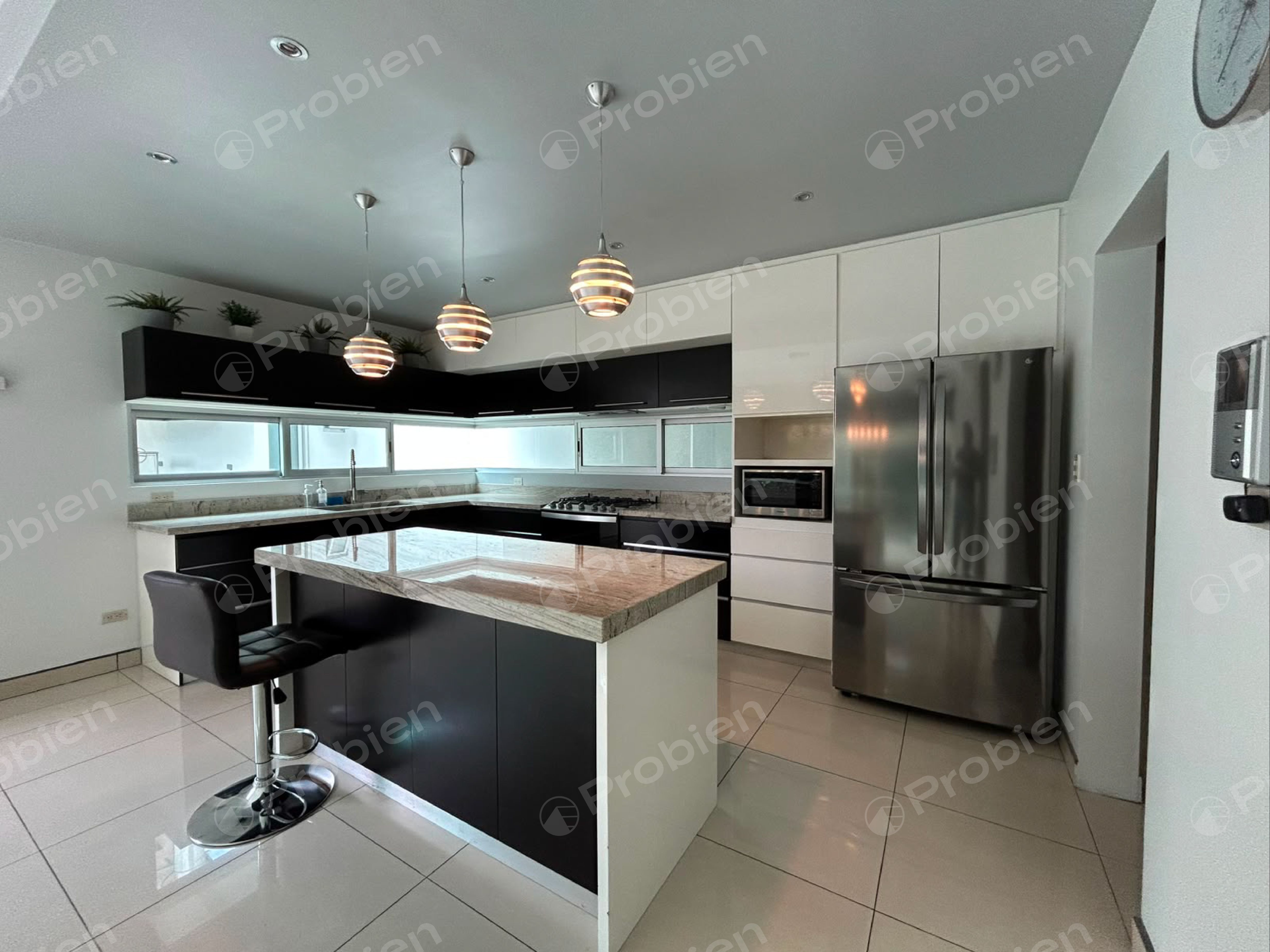 Casa en Renta en Privada Paraíso del Río, Tercera Etapa | 270 m² con Paneles Solares - Foto 3 de 17