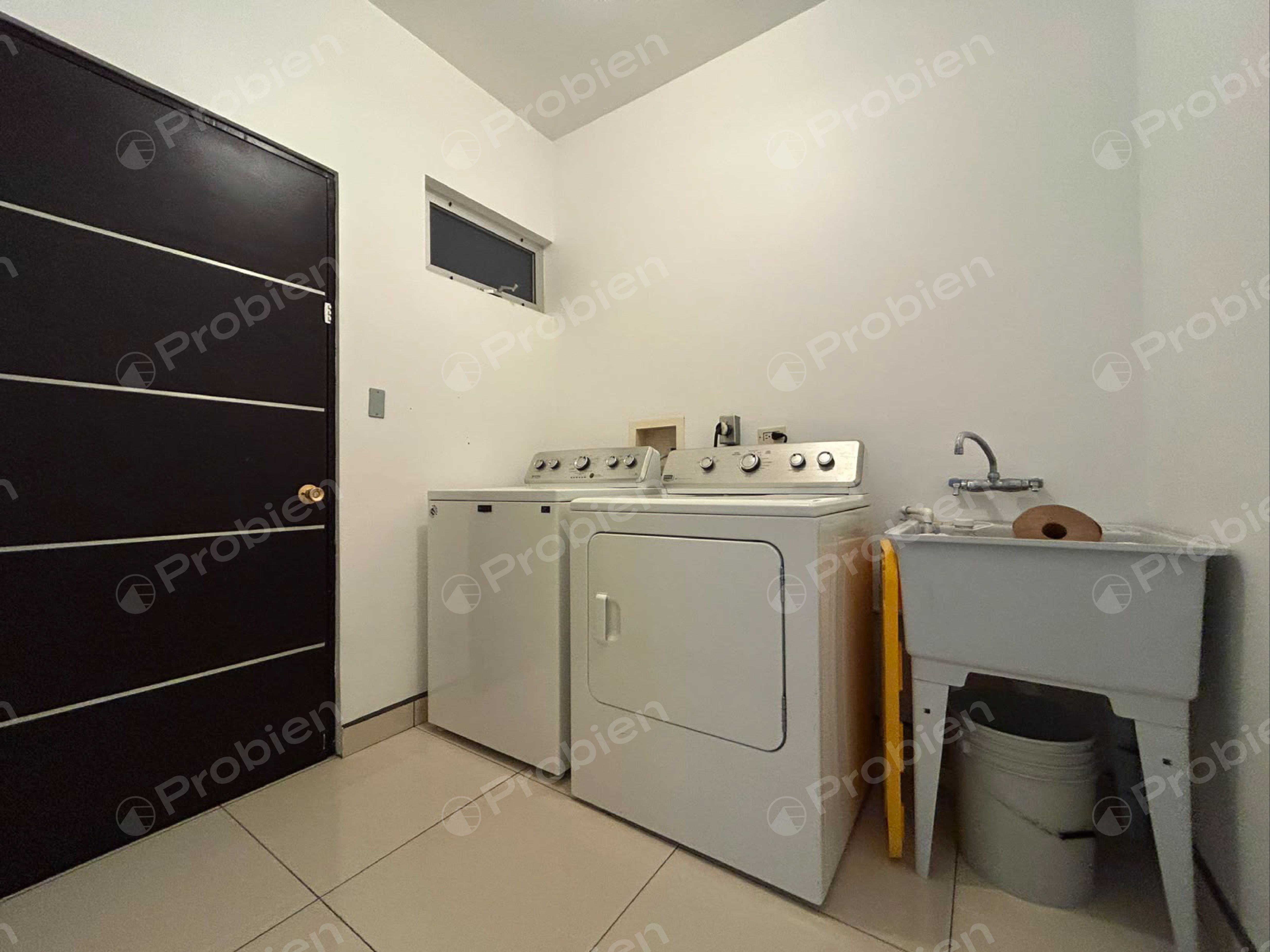 Casa en Renta en Privada Paraíso del Río, Tercera Etapa | 270 m² con Paneles Solares - Foto 5 de 17