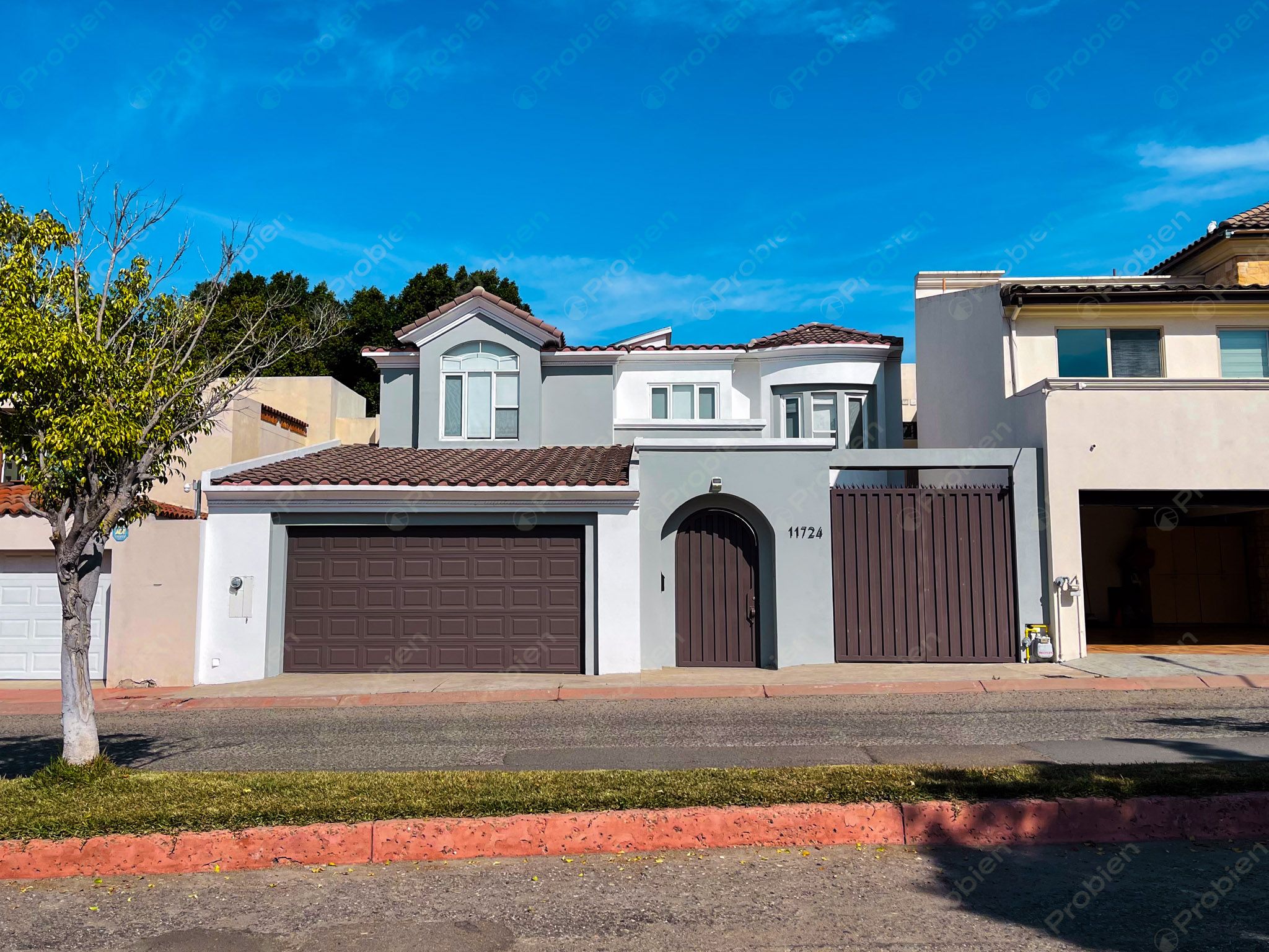 Casa en Venta en Hacienda Agua Caliente – 4 Recámaras, Patio Amplio y Excelente Ubicación - Foto 1 de 25