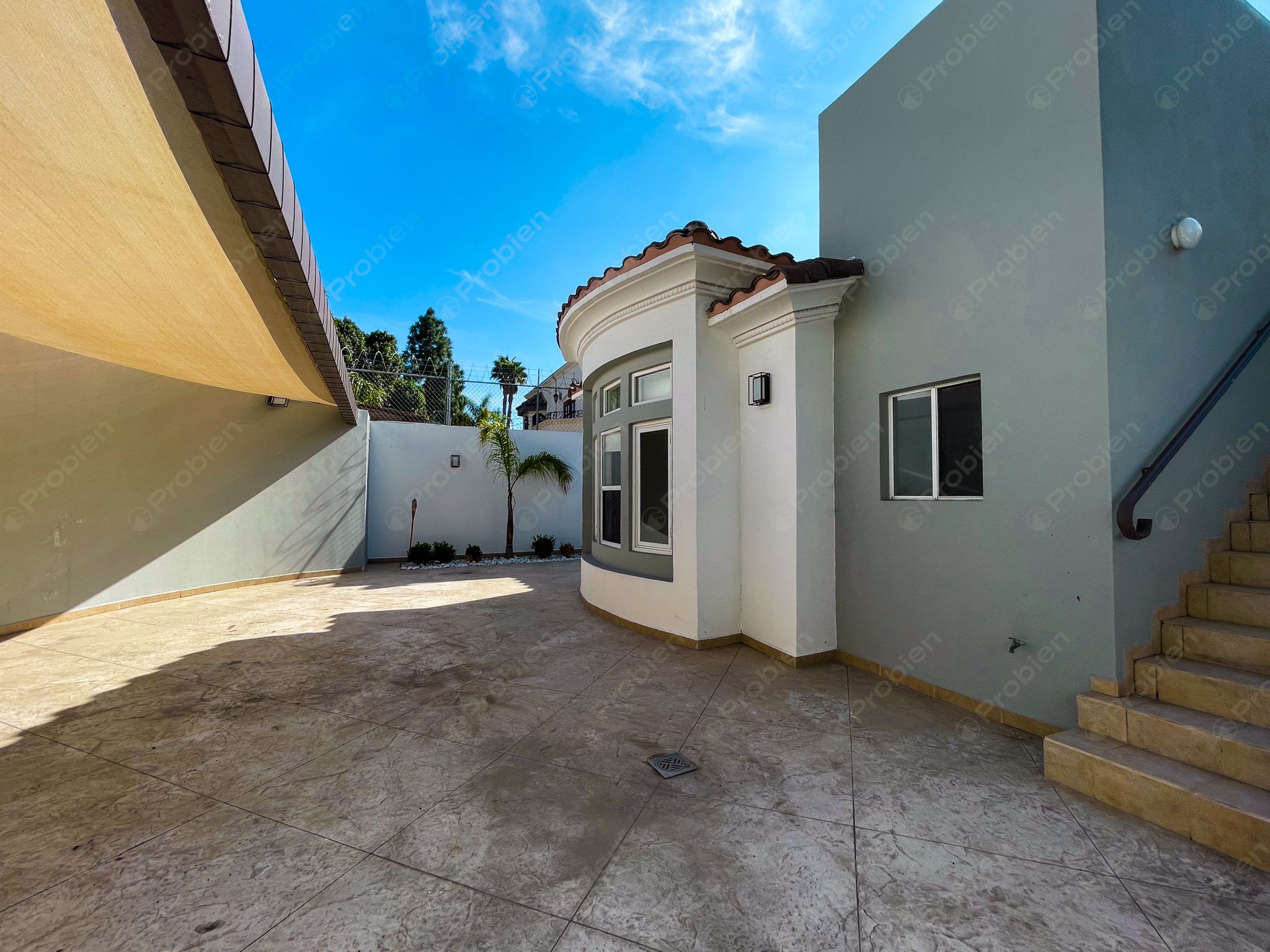 Casa en Venta en Hacienda Agua Caliente – 4 Recámaras, Patio Amplio y Excelente Ubicación - Foto 5 de 25