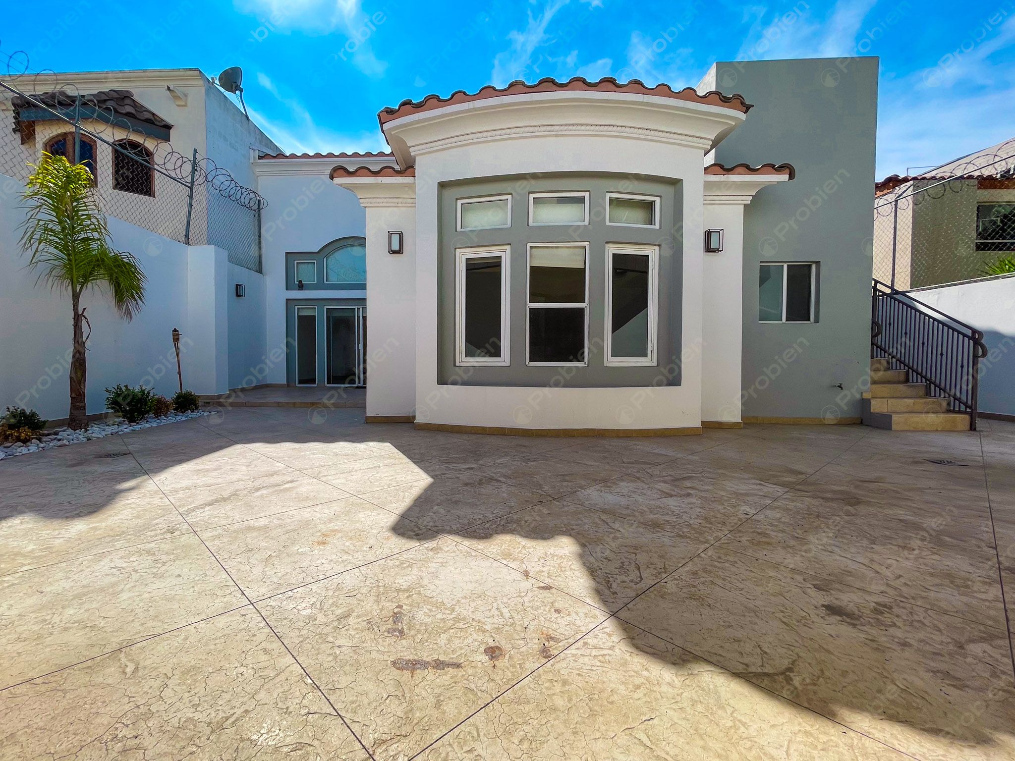 Casa en Venta en Hacienda Agua Caliente – 4 Recámaras, Patio Amplio y Excelente Ubicación - Foto 7 de 25
