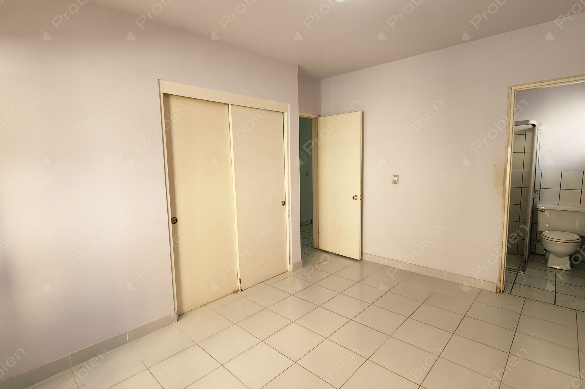 Local renta en Playas de Tijuana, Calle del Volcán, con amplio patio - Foto 13 de 32