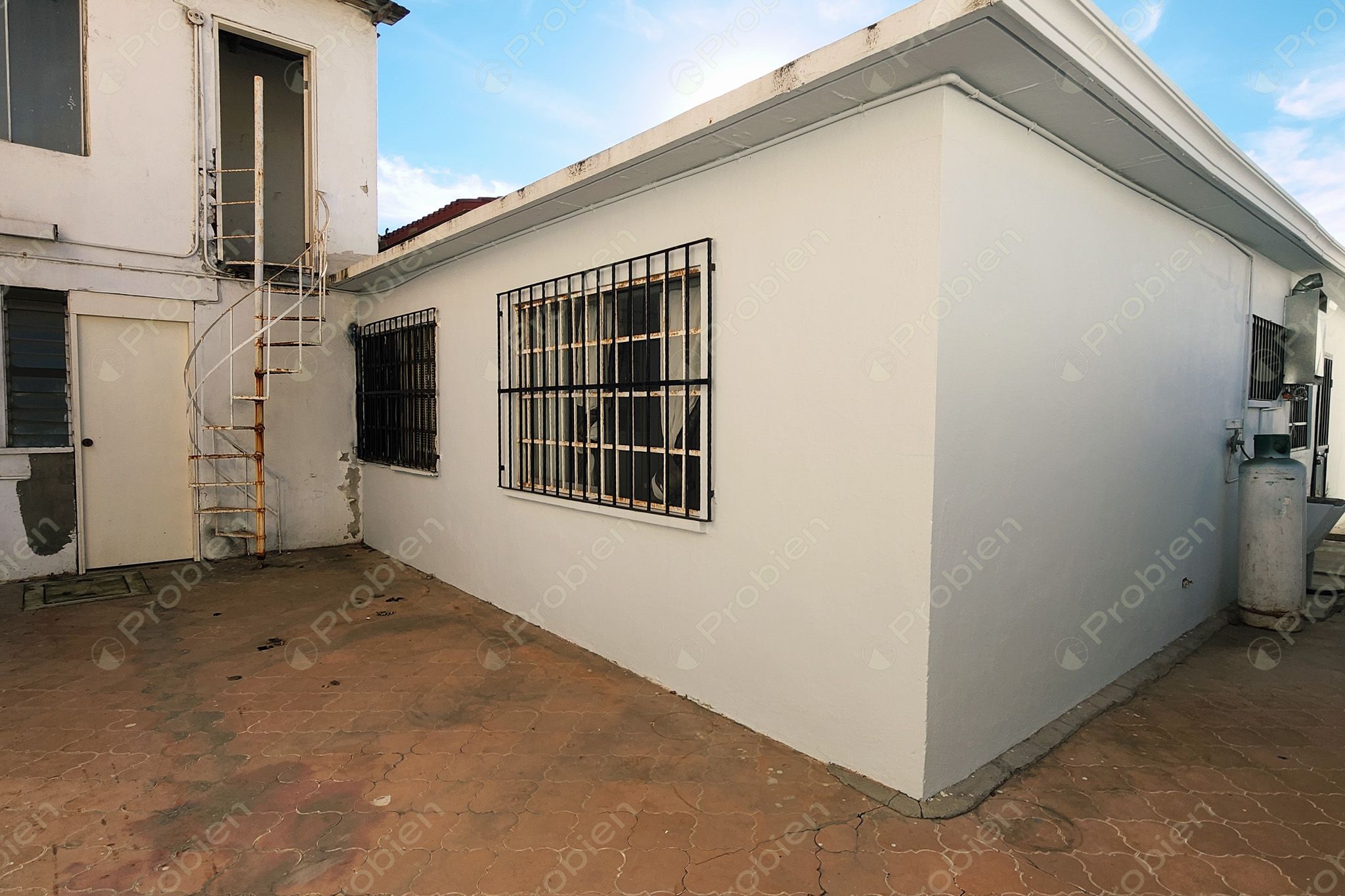 Local renta en Playas de Tijuana, Calle del Volcán, con amplio patio - Foto 26 de 32