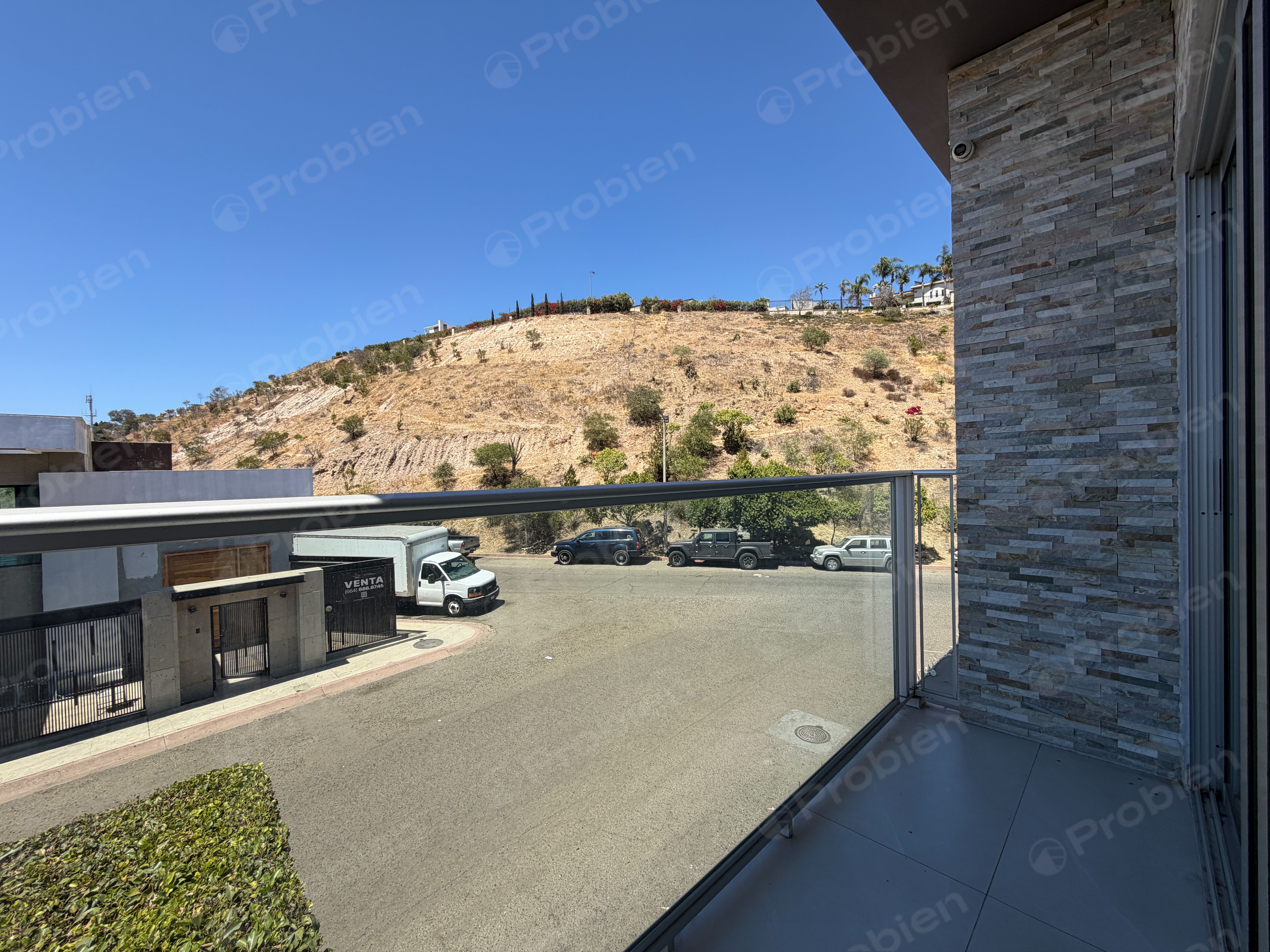 Casa en Renta de 4 Recámaras con Family Room en Prviada Hacienda Las Flores, Hacienda Agua Caliente - Foto 36 de 49