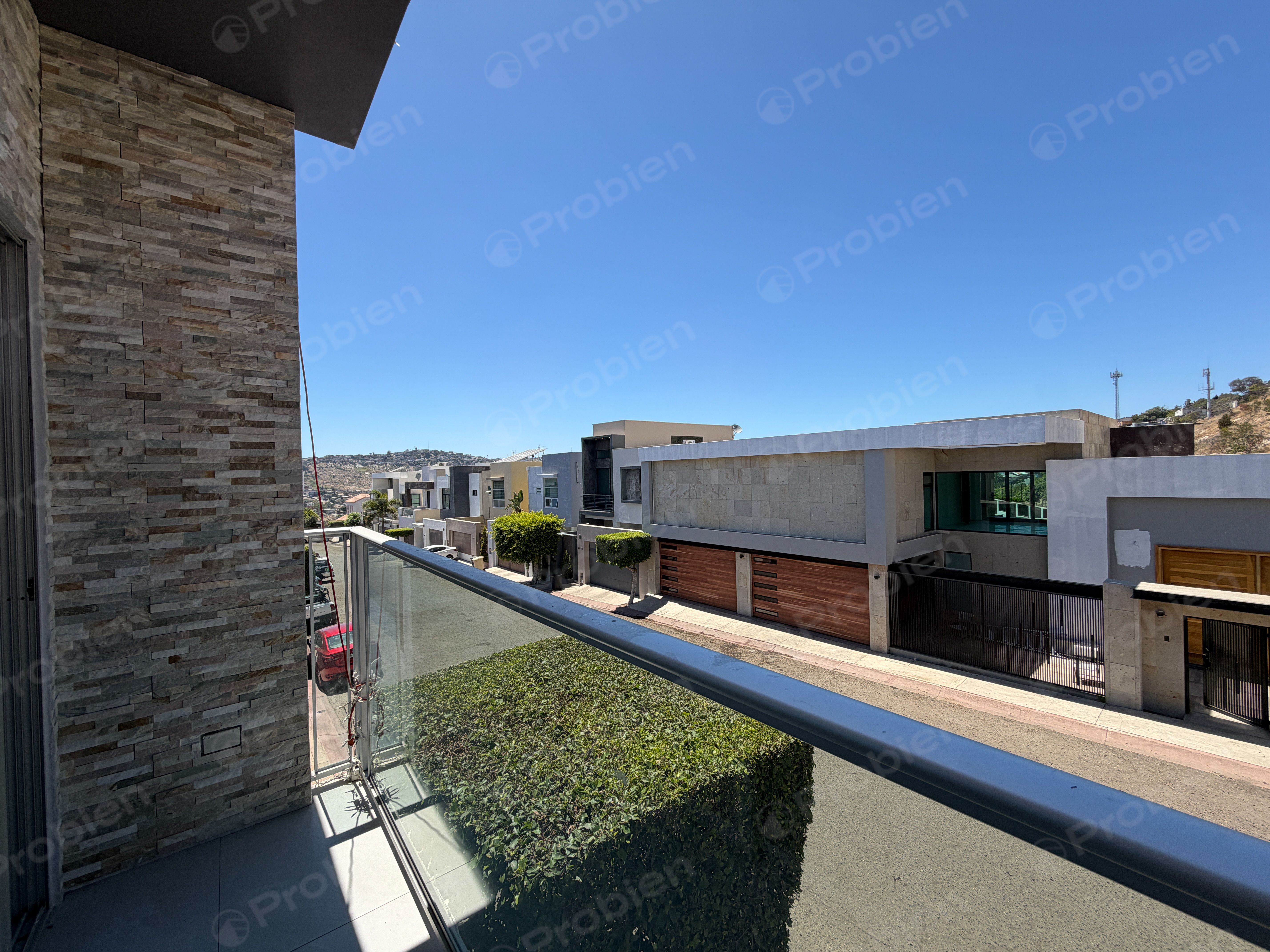 Casa en Renta de 4 Recámaras con Family Room en Prviada Hacienda Las Flores, Hacienda Agua Caliente - Foto 37 de 49