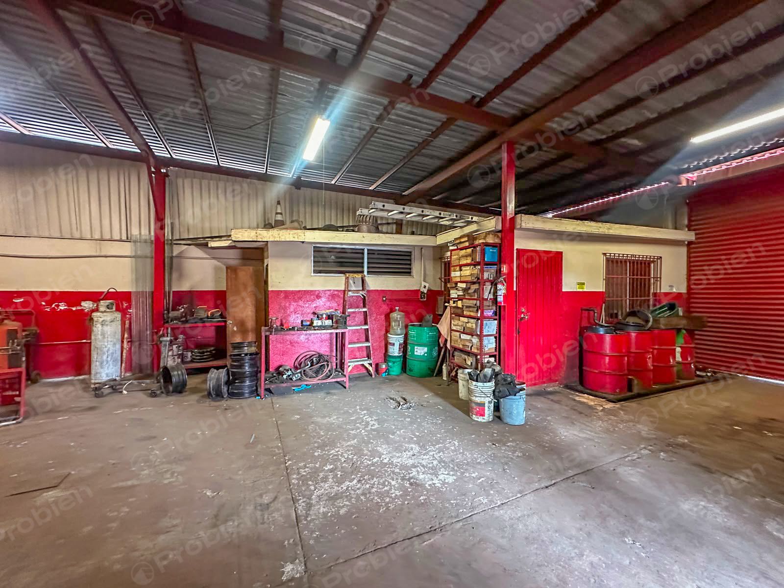 Local Comercial en Renta en Esquina, Playas de Tijuana | Ubicación Estratégica - Foto 8 de 9