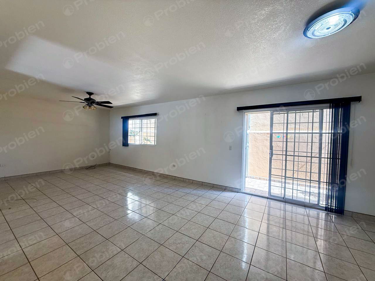 Casa en Renta en Colonia Lázaro Cárdenas 3ra Sección | 2 Pisos, 3 Recámaras, Paneles Solares - Foto 14 de 19