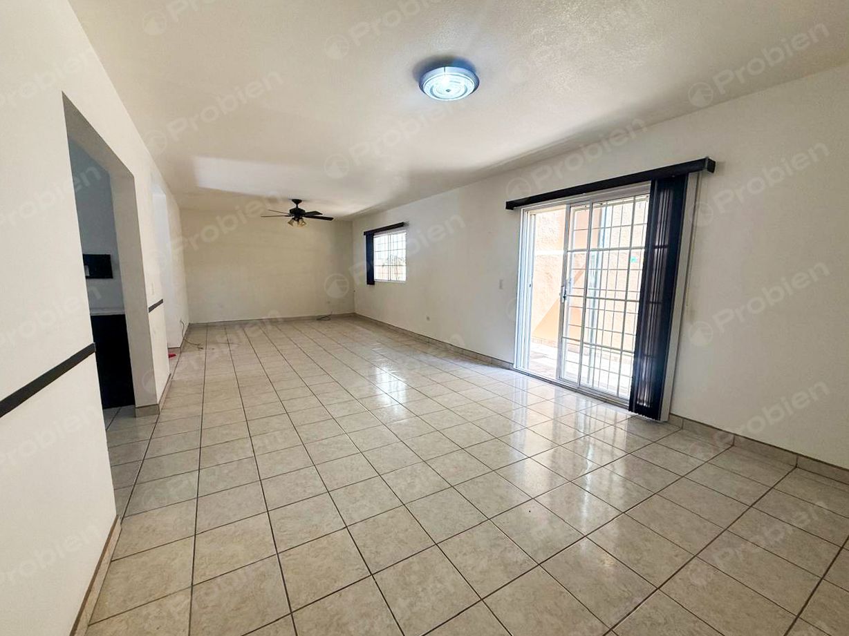 Casa en Renta en Colonia Lázaro Cárdenas 3ra Sección | 2 Pisos, 3 Recámaras, Paneles Solares - Foto 4 de 19