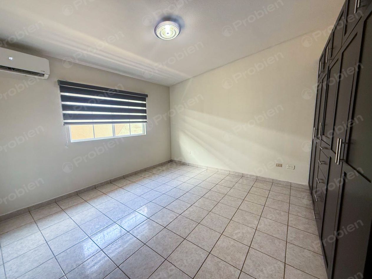 Casa en Renta en Colonia Lázaro Cárdenas 3ra Sección | 2 Pisos, 3 Recámaras, Paneles Solares - Foto 7 de 19